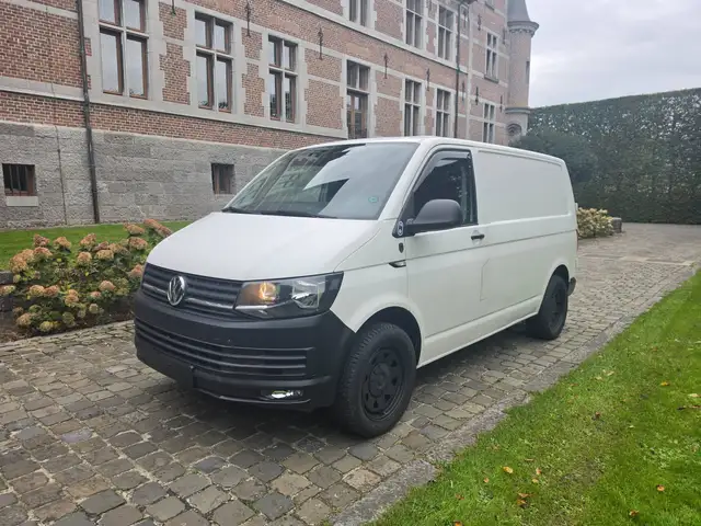 Volkswagen T6 Transporter 2.0 TDi  BMT Comfortline DSG