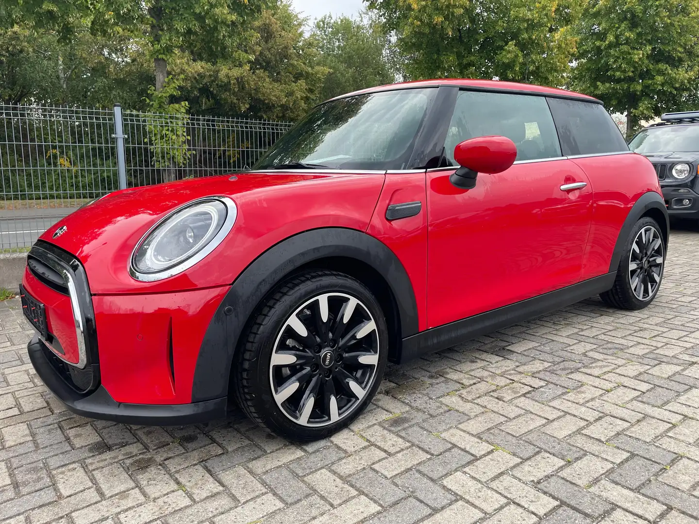 MINI One Sportsitze Trim LED Navi PDC Leder Shz Rot - 1