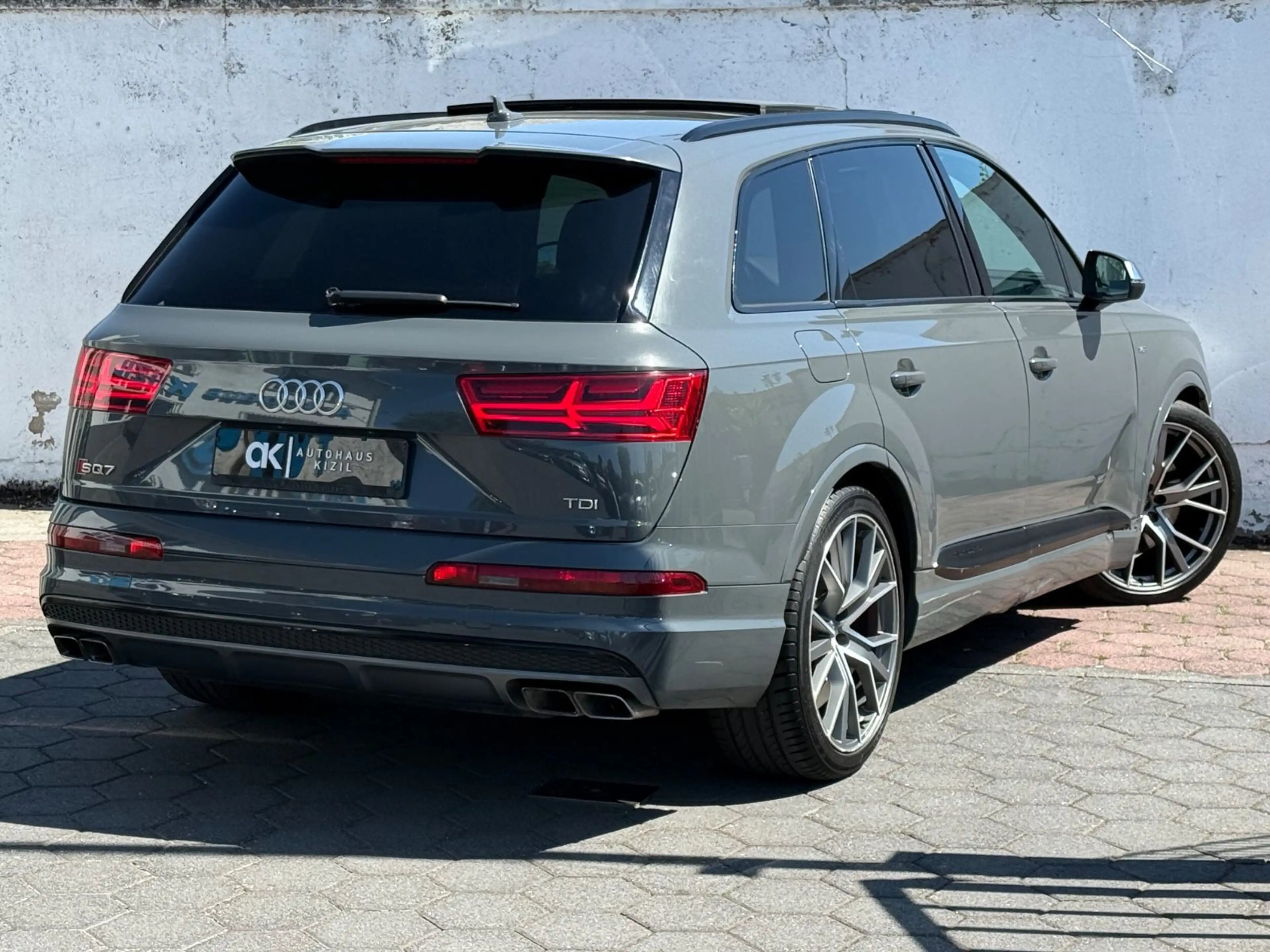 Audi SQ7 4.0TDI Exklusive Virtual Cockpit,Pano,HeadUp — photo 7