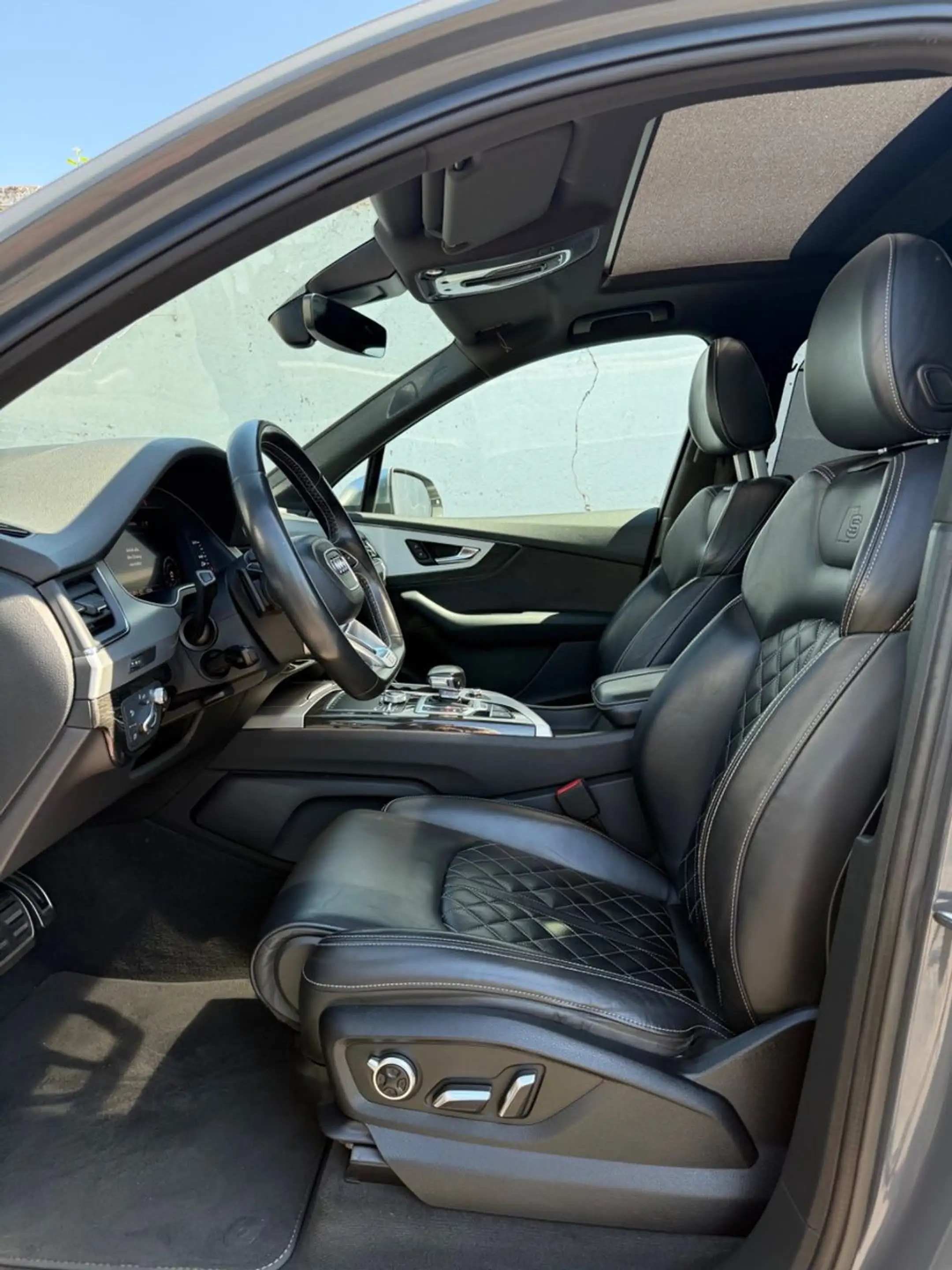 Audi SQ7 4.0TDI Exklusive Virtual Cockpit,Pano,HeadUp — photo 11