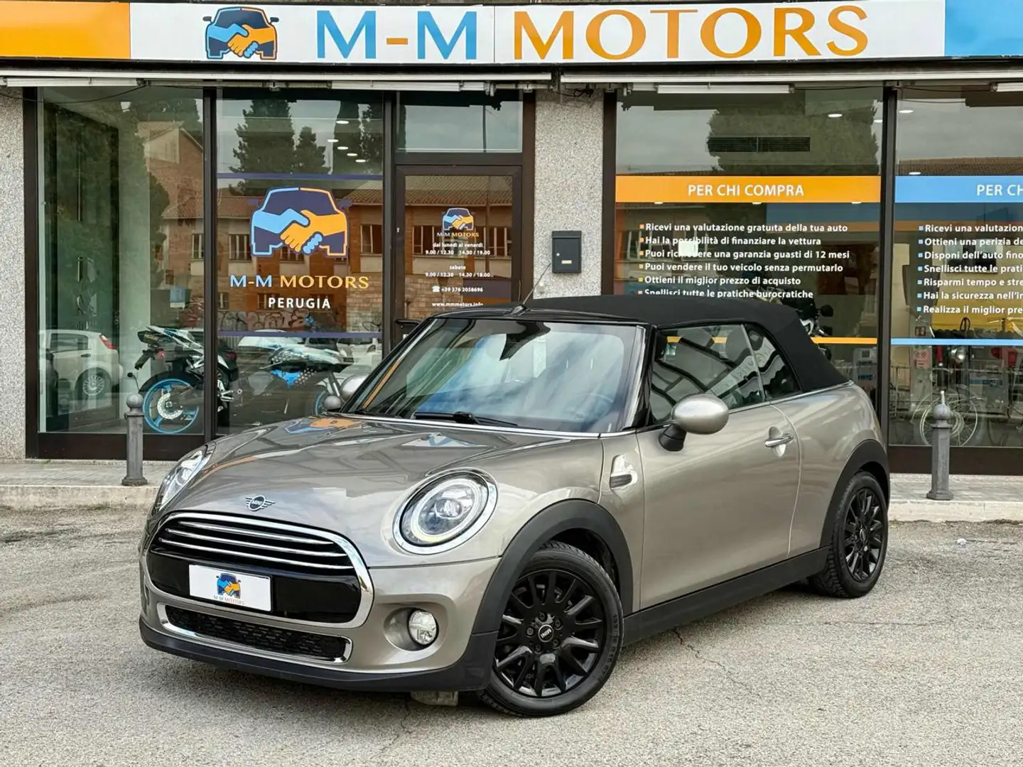 MINI Cooper D Cabrio Mini 1.5 Hype Gris - 1