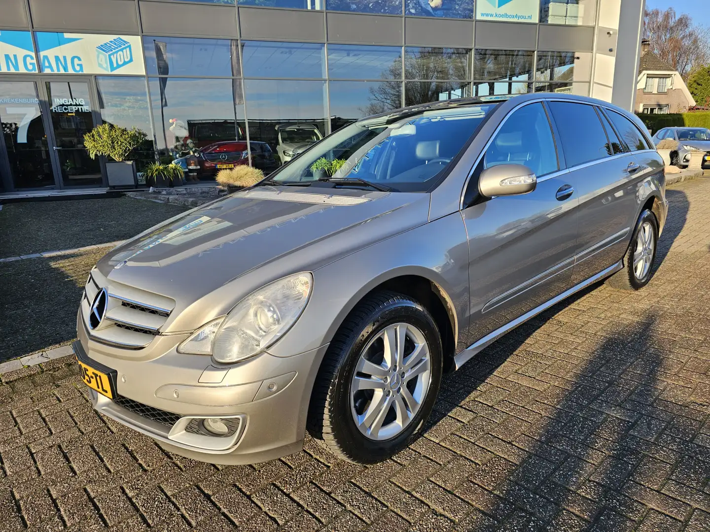 Mercedes-Benz R 500 Lang 4-Matic Grau - 1