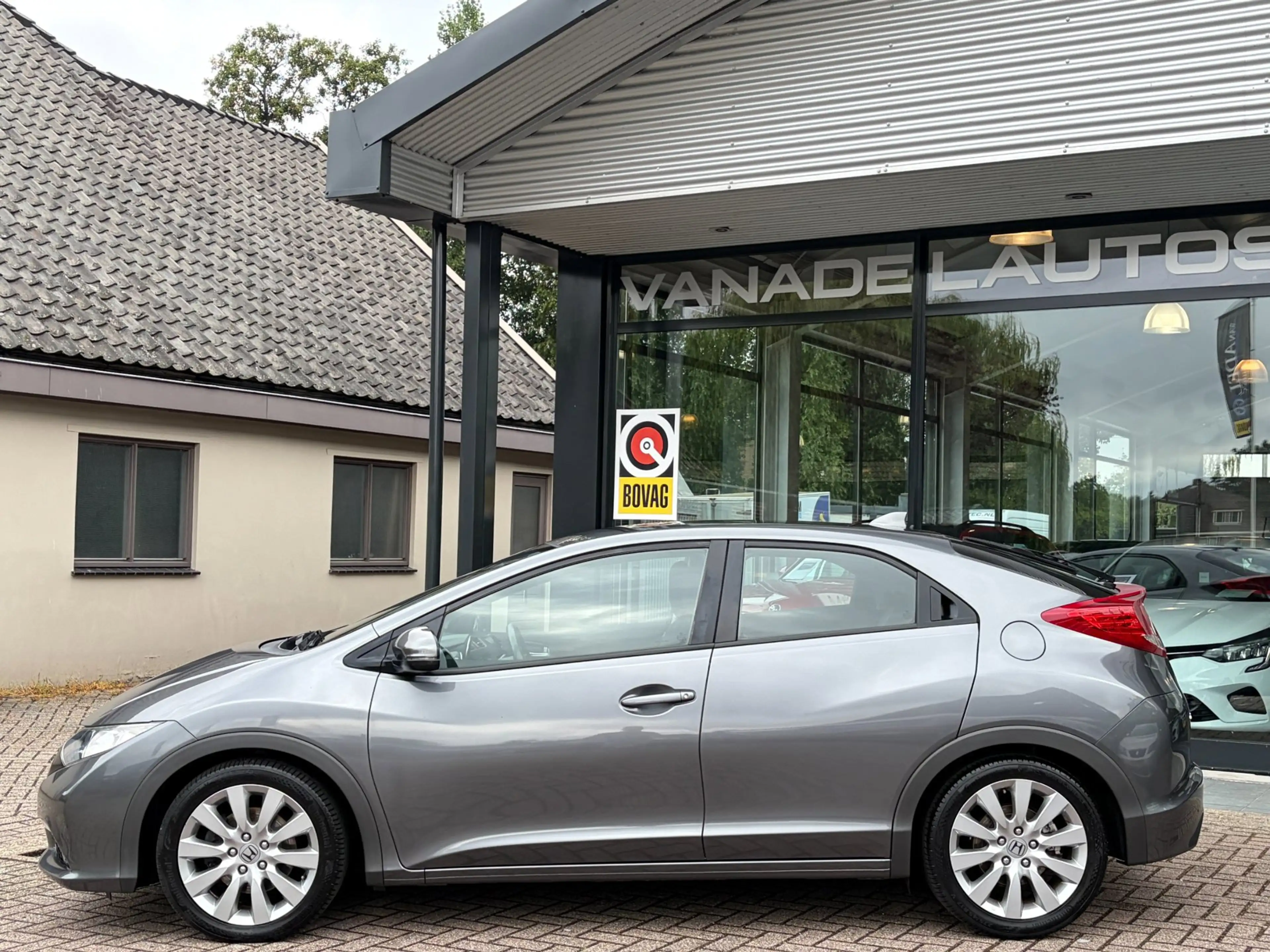 Honda Civic 1.8 Sport 5Drs Clima Cruise Camera Trekhaak NL-Aut — photo 2