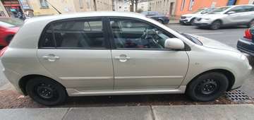 TOYOTA COROLLA 5-türig 1,4 D-4D