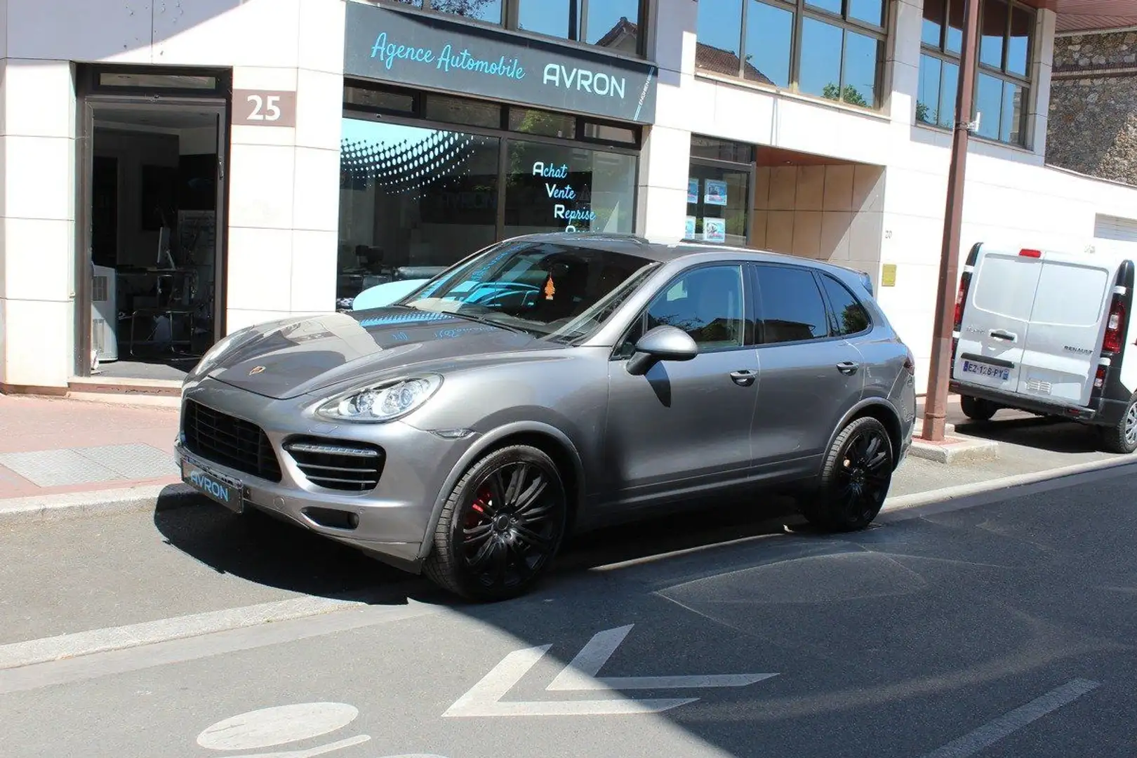 Porsche Cayenne TURBO S Boîte automatique - II 4.8 V8 500 TURBO TI Gris - 1
