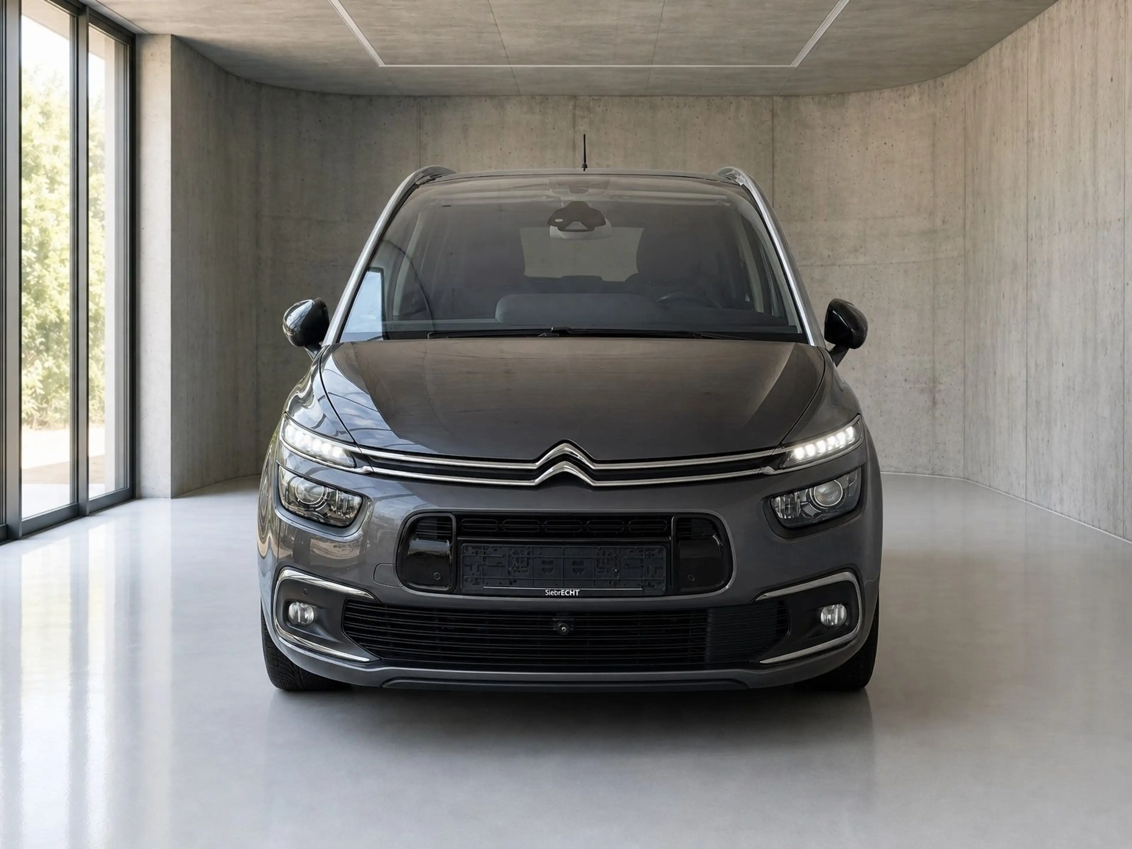 Citroen Grand C4 Picasso *360°*RFK*DAB*Navi*LED*7-Sitzer* — photo 2