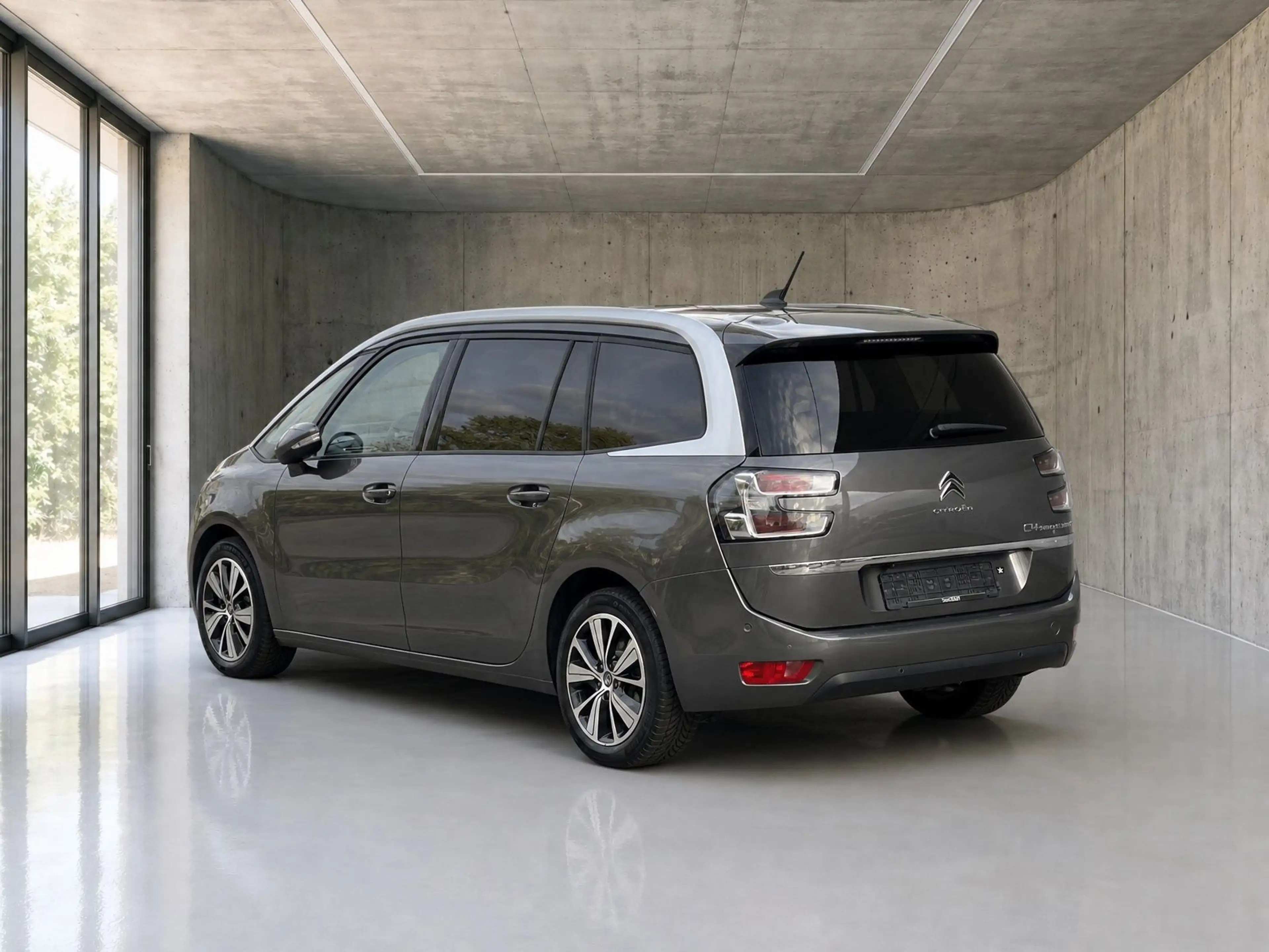 Citroen Grand C4 Picasso *360°*RFK*DAB*Navi*LED*7-Sitzer* — photo 4