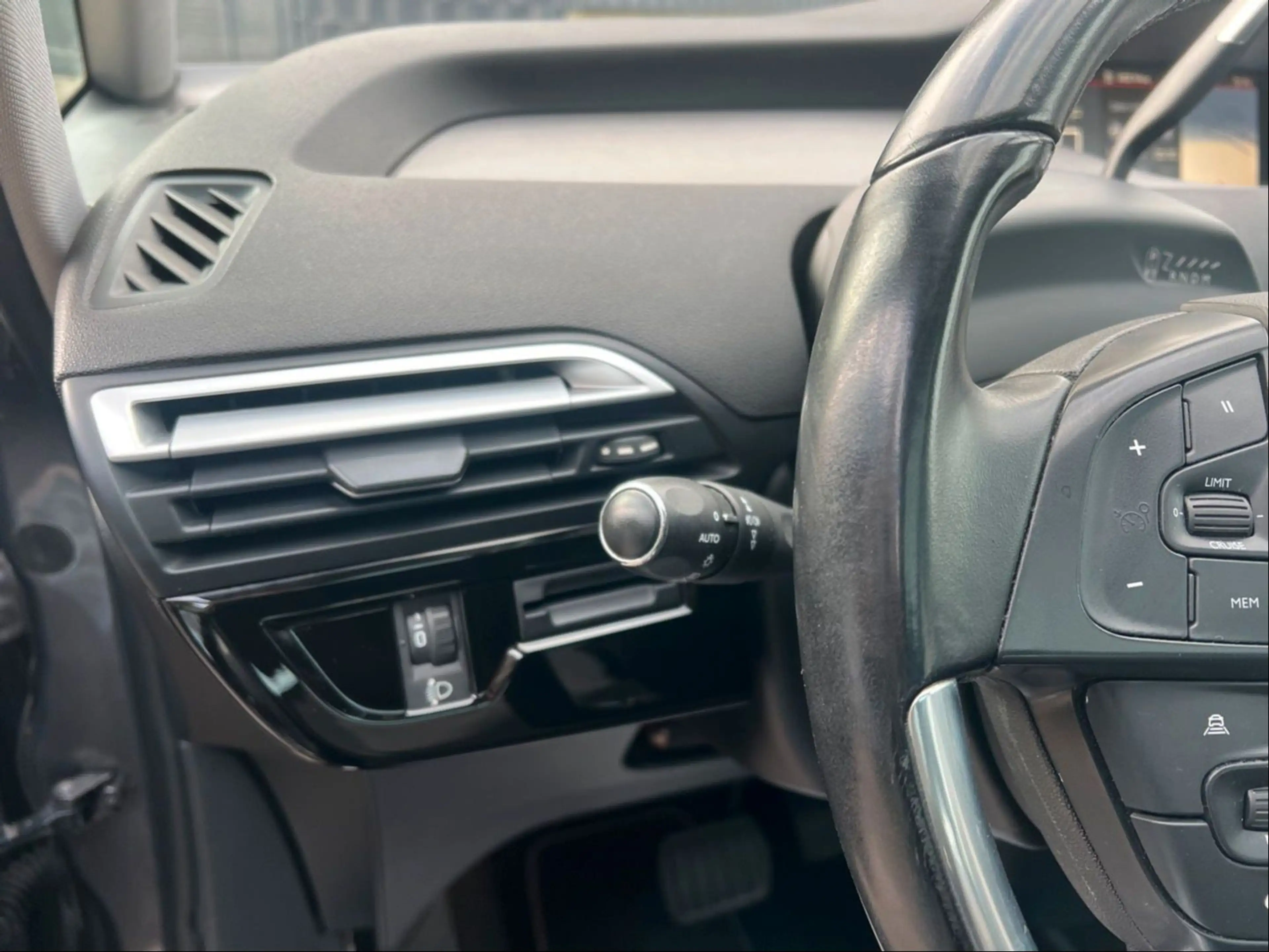 Citroen Grand C4 Picasso *360°*RFK*DAB*Navi*LED*7-Sitzer* — photo 14