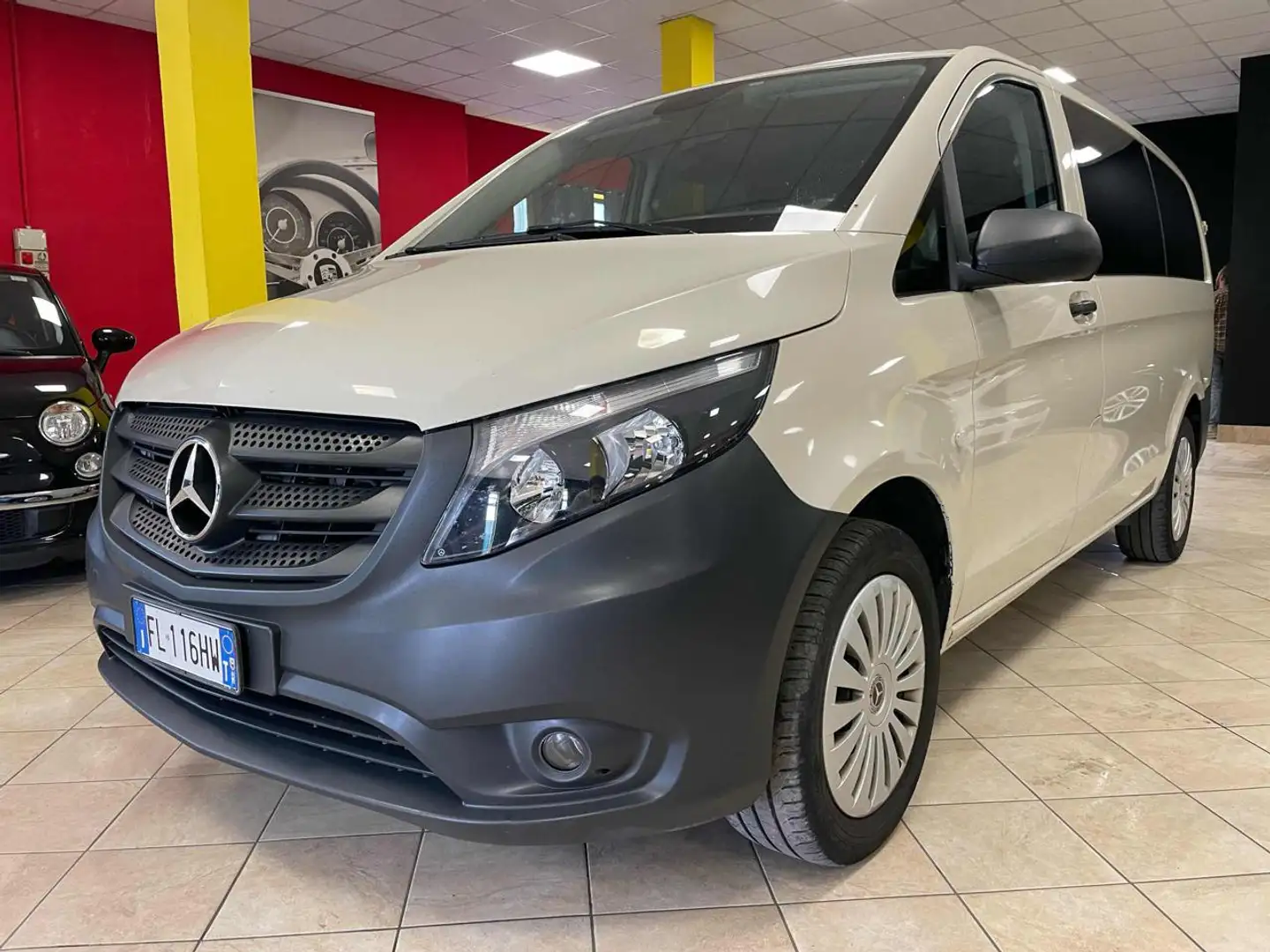 Mercedes-Benz Vito 2.2 114 CDI PC-SL Mixto Long *4X4/AUTOMATICO/PELLE Beige - 1