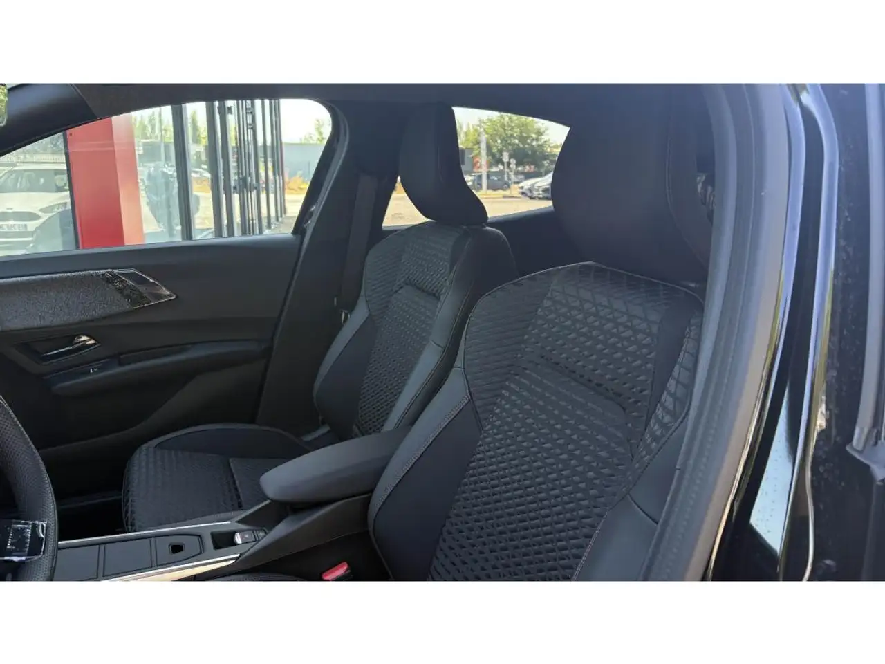 Renault Clio Citadine 5 portes — photo 22