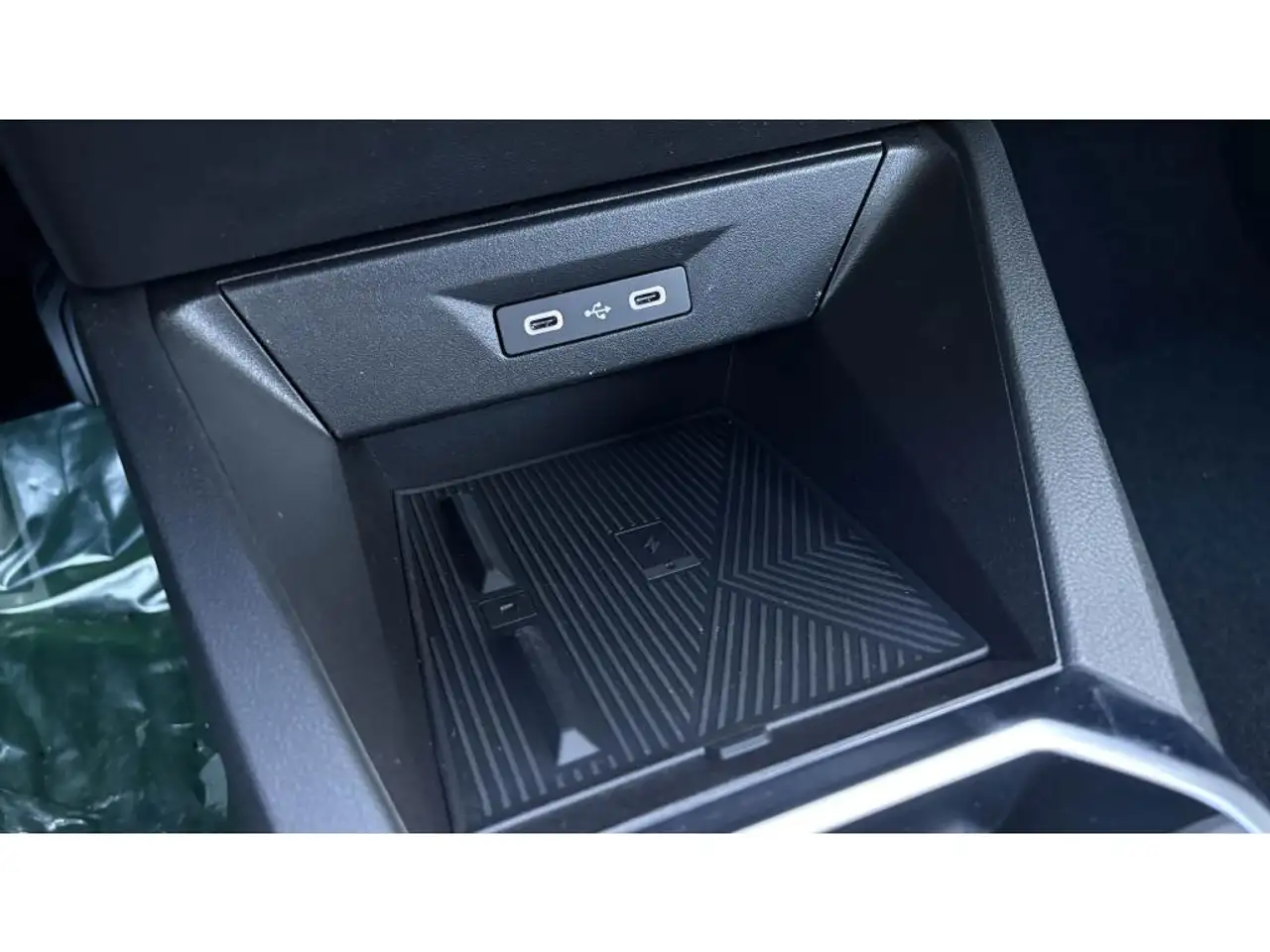 Renault Clio Citadine 5 portes — photo 19