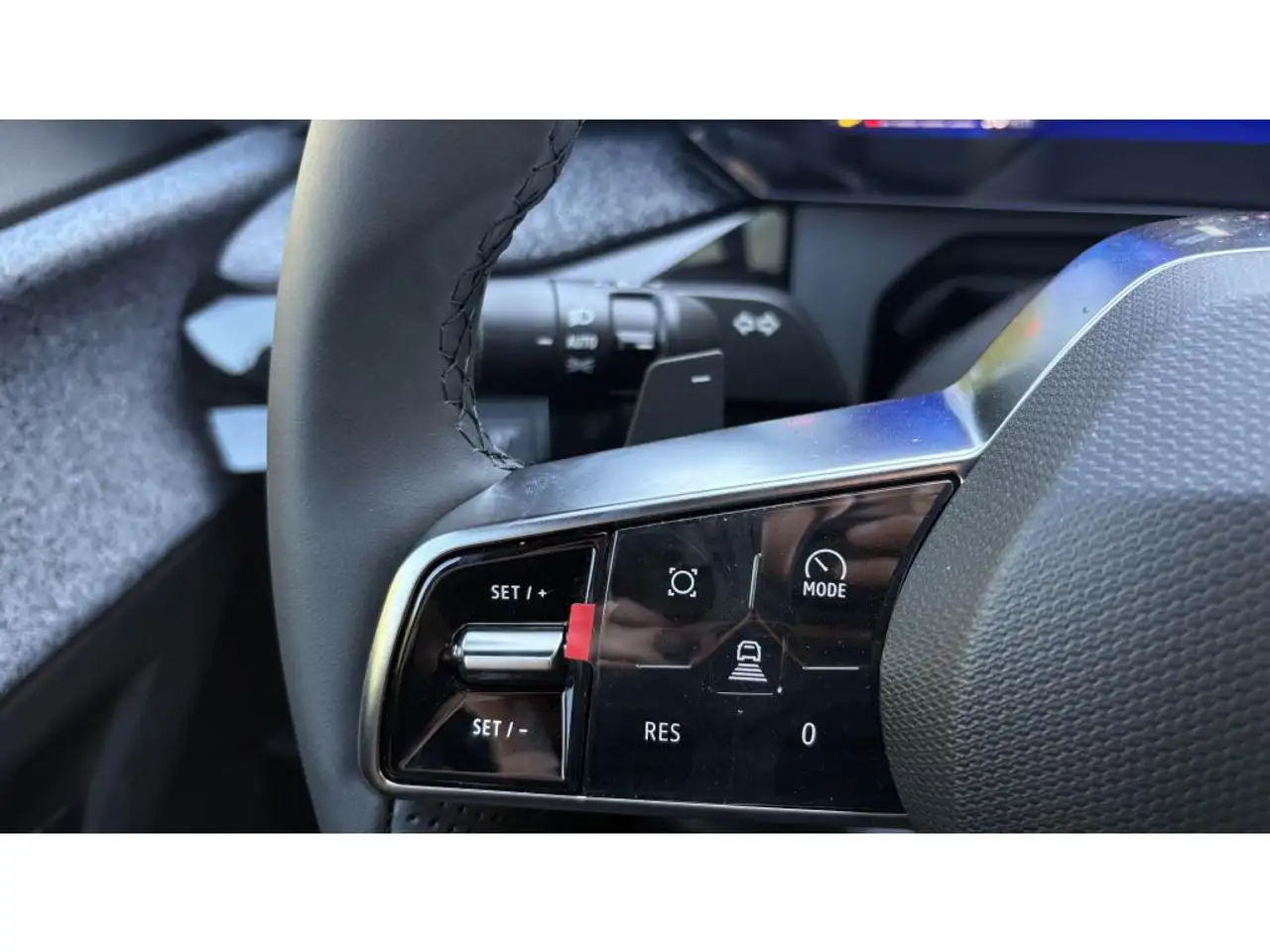 Renault Clio Citadine 5 portes — photo 15