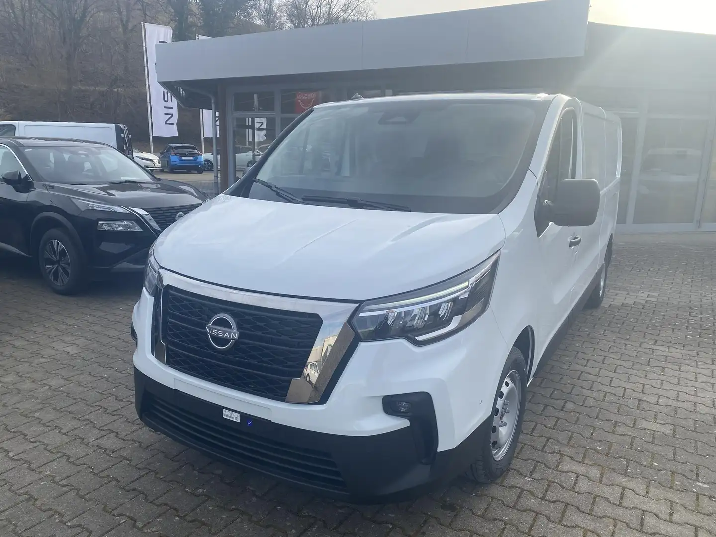 Nissan Primastar Kastenwagen 3,0t dCI 130 L2H1 N-Conne... Wit - 1