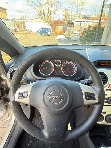 Opel Corsa view 7