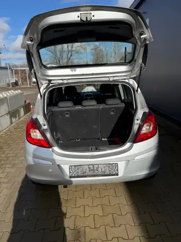 Opel Corsa view 10