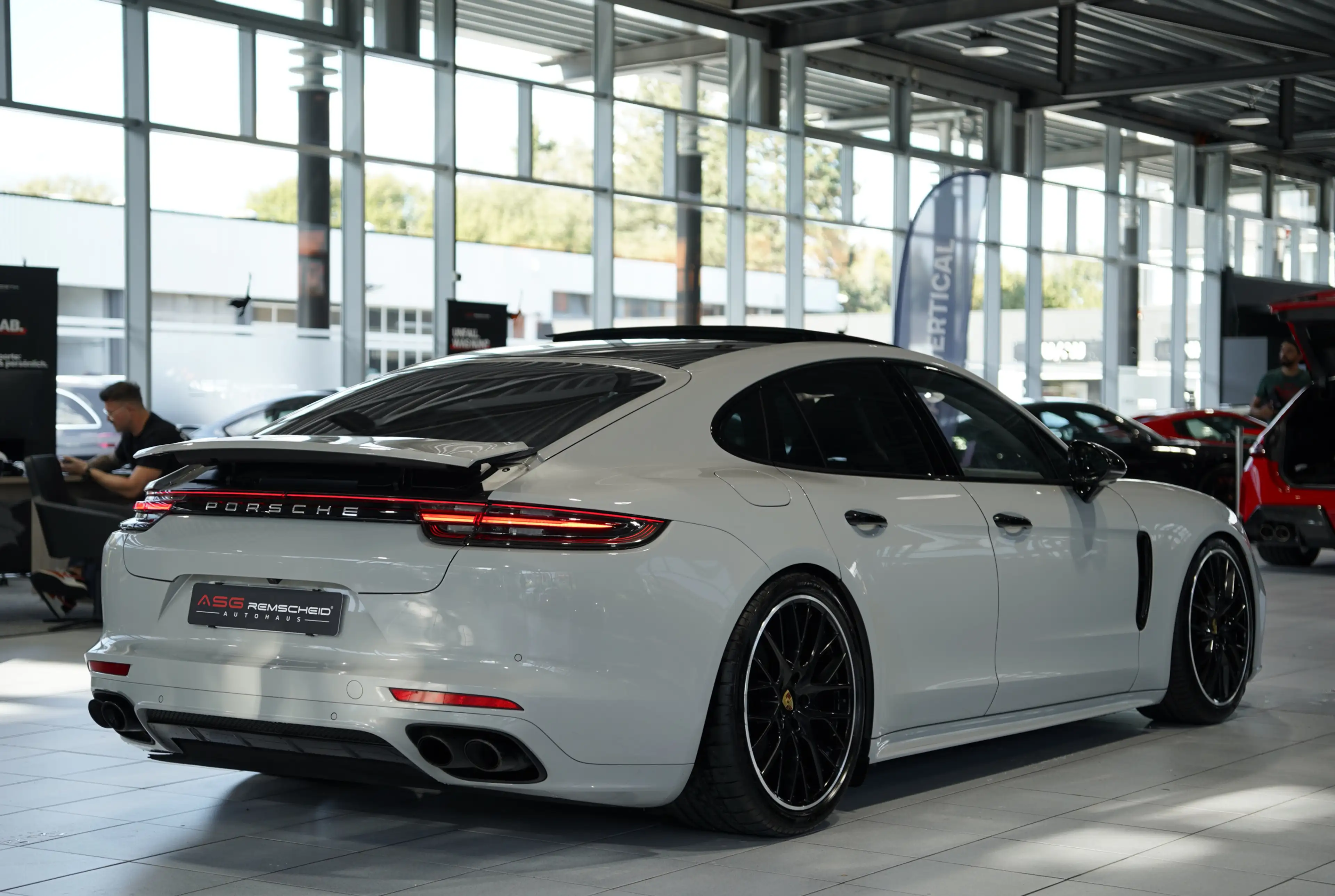 Porsche Panamera 4S *21*GTS-Paket*100%Voll*Chrono*S-AGA — photo 10