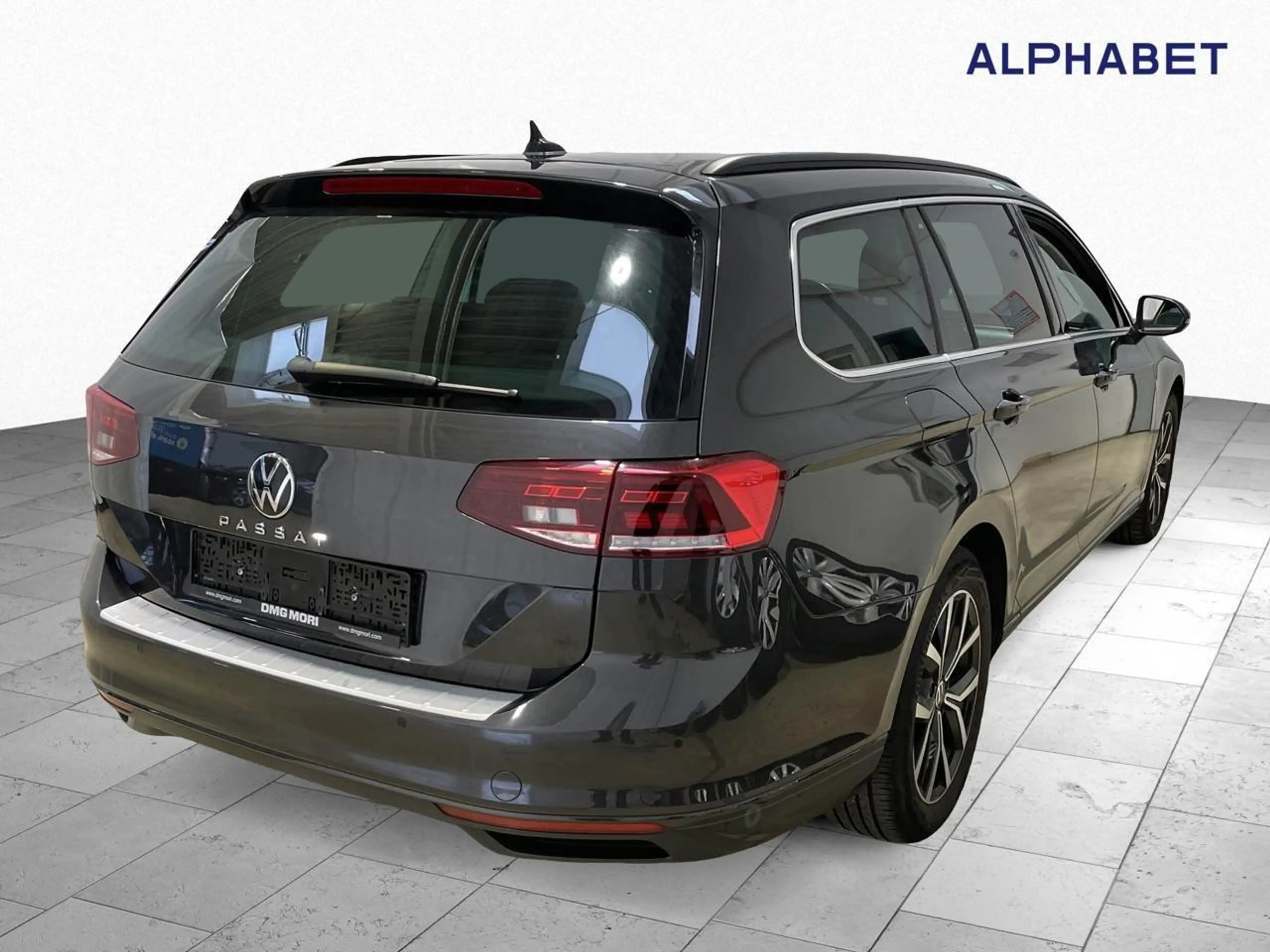 Volkswagen Passat Variant 2.0 TDI BMT Business AHK ACC BLIS — photo 6