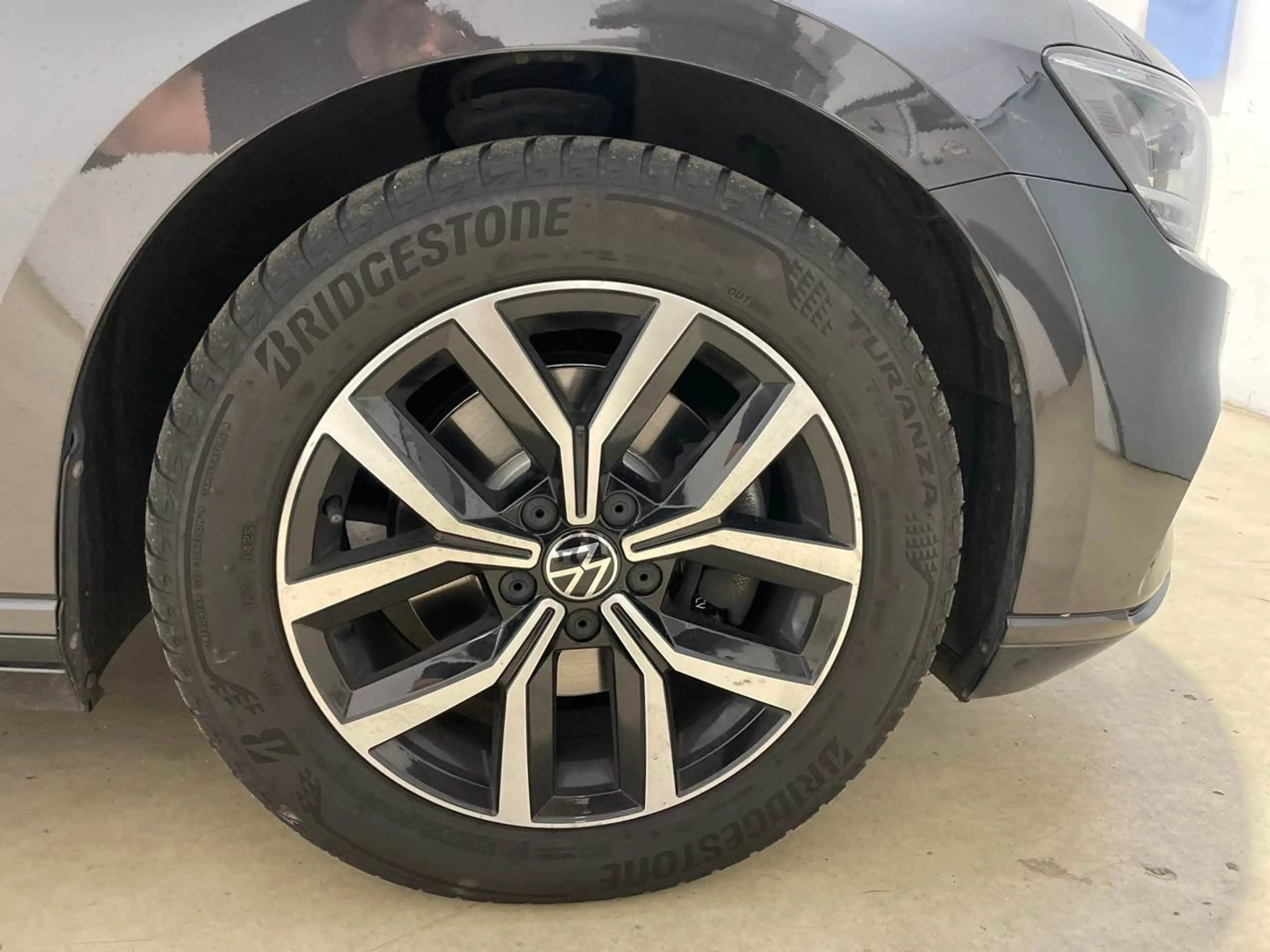 Volkswagen Passat Variant 2.0 TDI BMT Business AHK ACC BLIS — photo 13