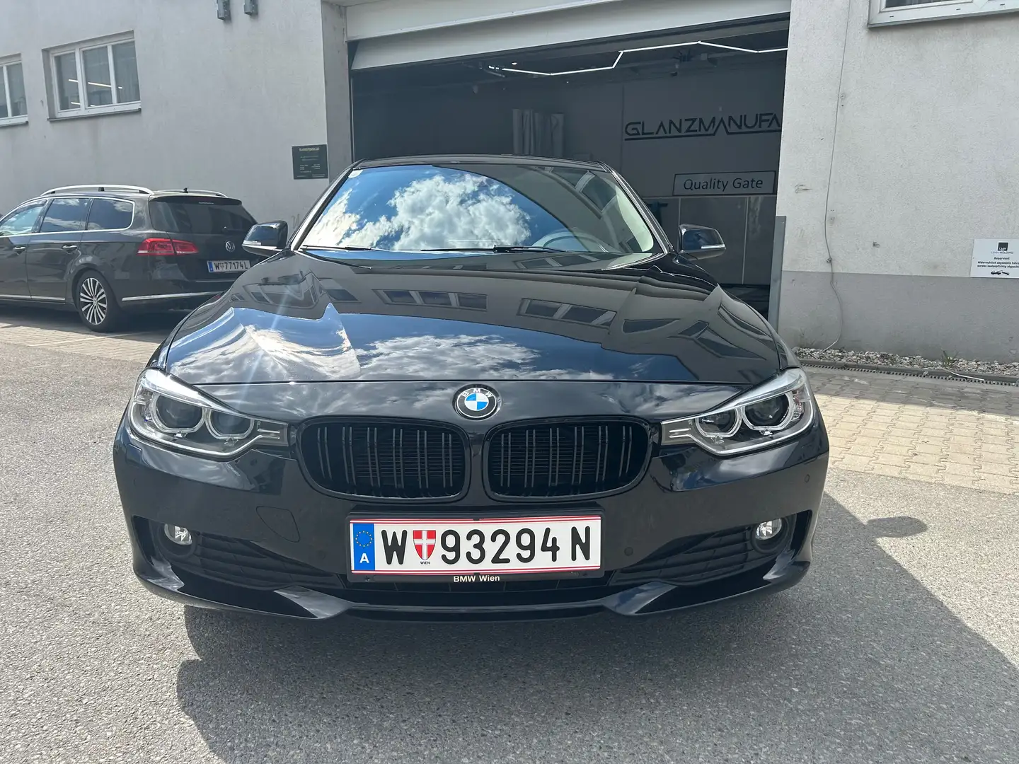 BMW 318 318d Schwarz - 2