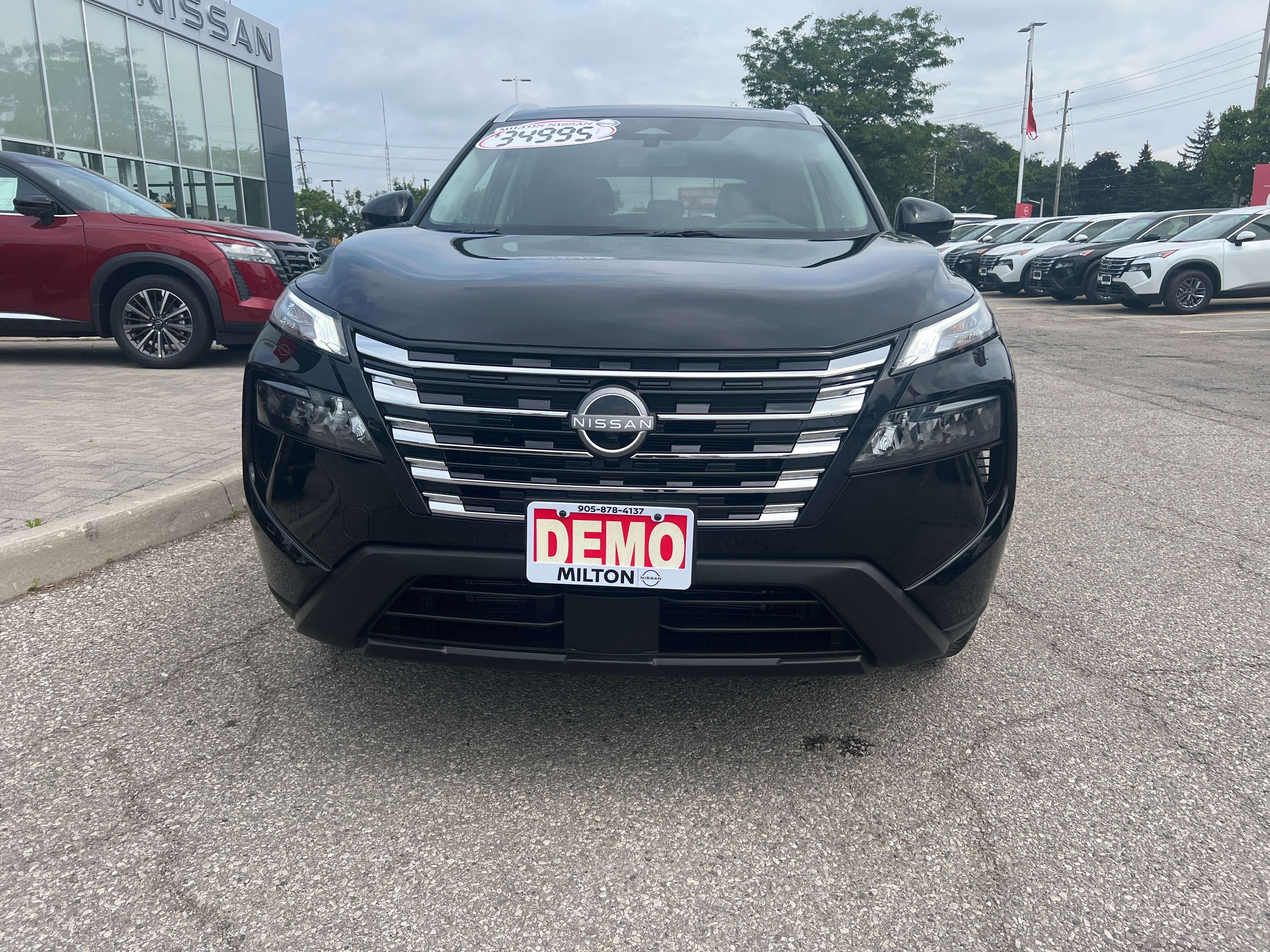 2026 Nissan Rogue SV/AWD Moonroof /ONLY 9,800 km — снимка 1