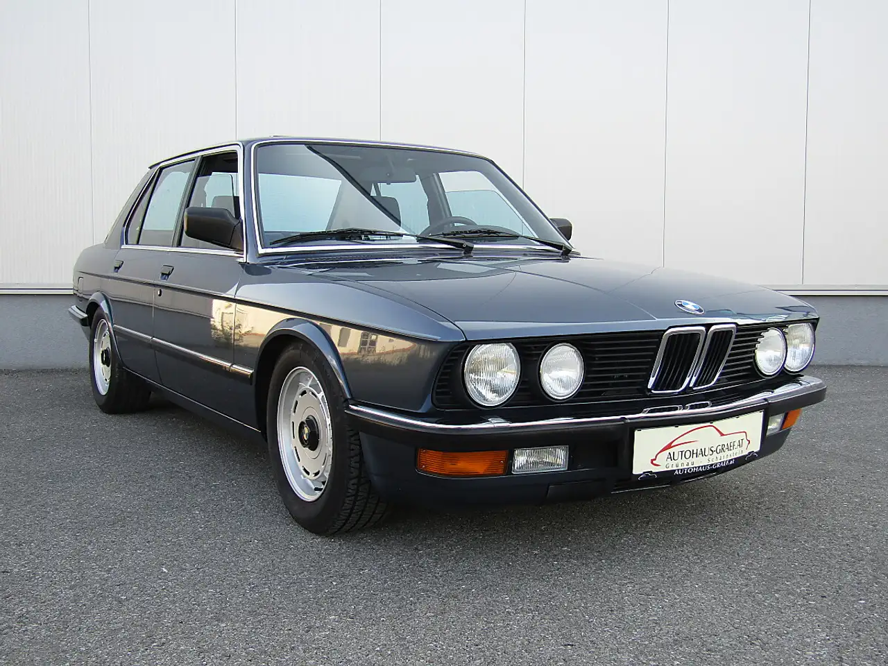 BMW 535 i KAT E28M30 sehr schöner Zustand, foto 6