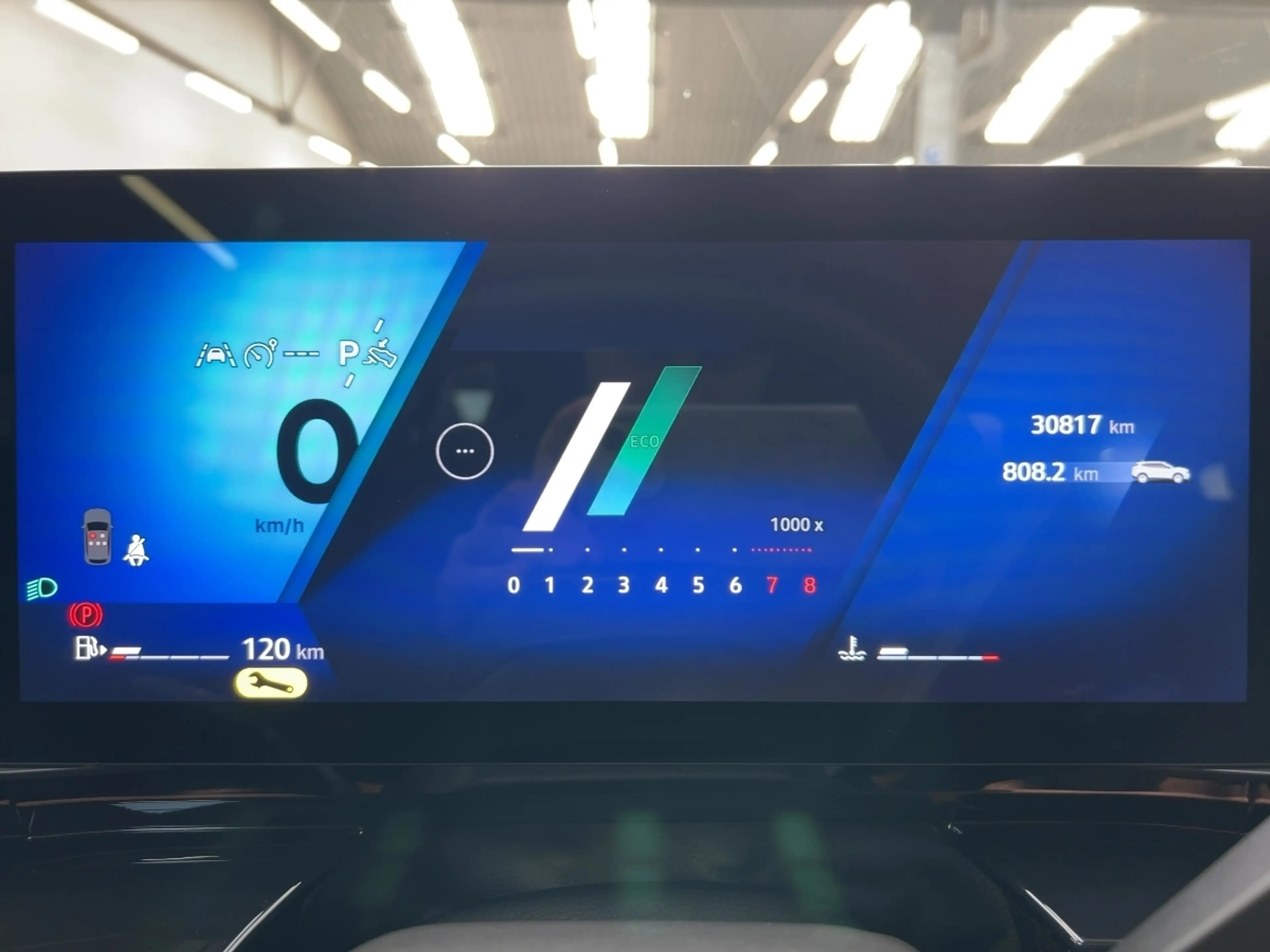 Renault Austral EVOLUTION Mild Hybrid 160 Sitzheizung/GJR — photo 13