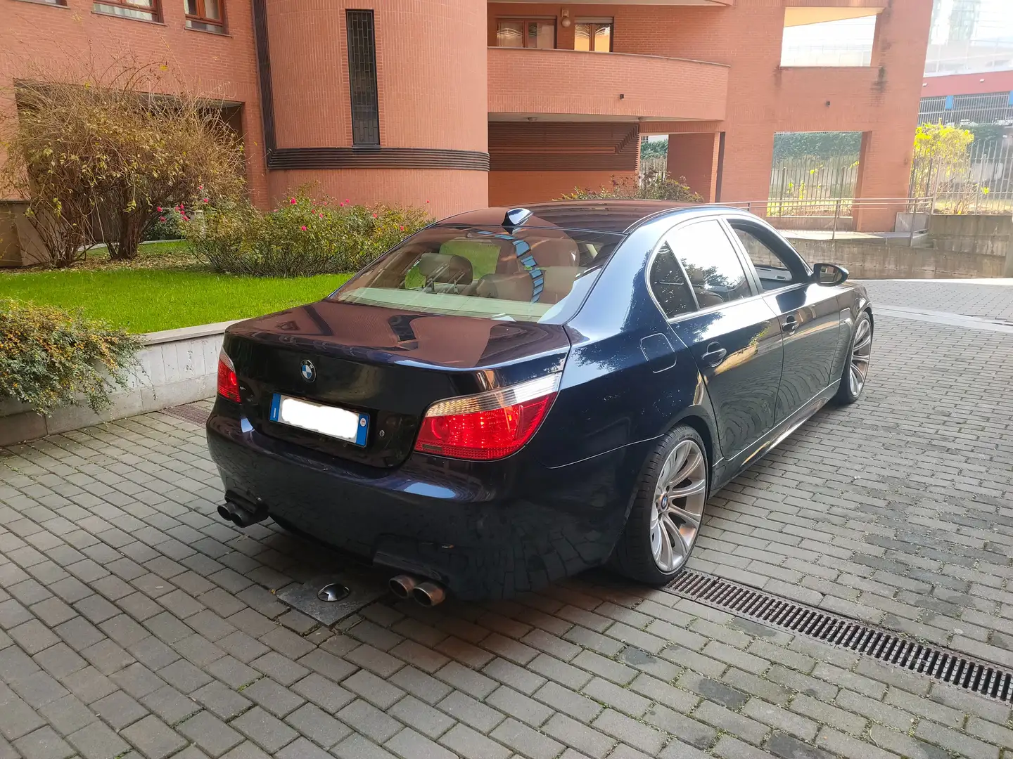 BMW 545 545i Eccelsa Albastru - 2