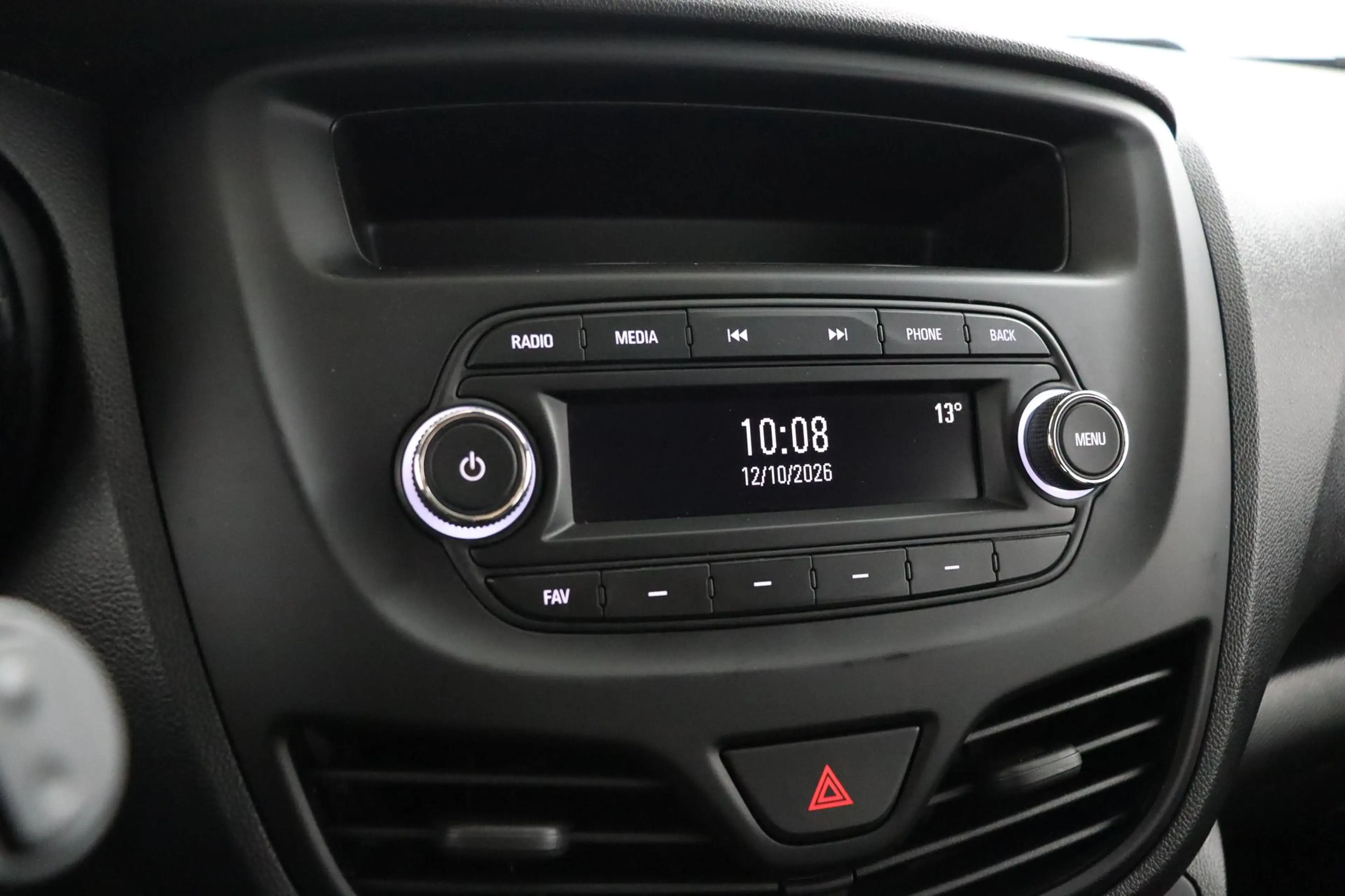 Opel Karl 1.0 ecoFLEX 120 Jaar Edition — photo 9