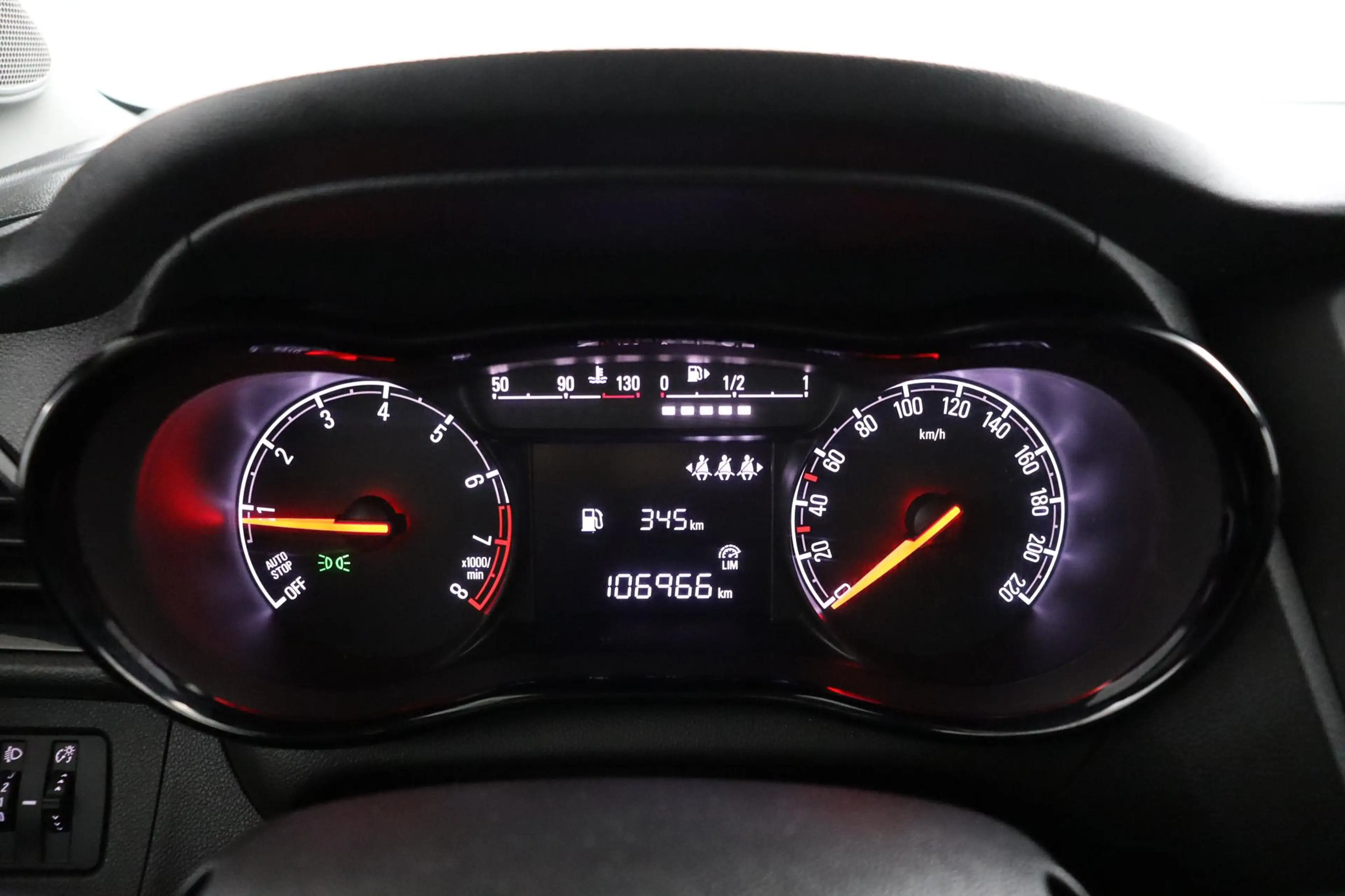 Opel Karl 1.0 ecoFLEX 120 Jaar Edition — photo 7