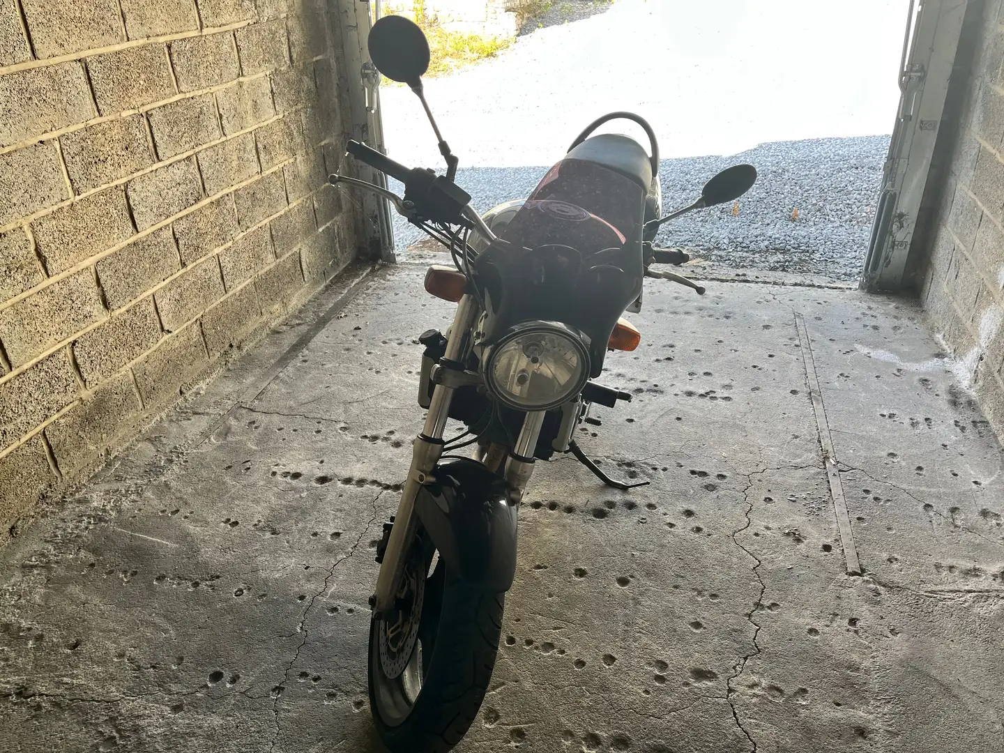 Suzuki SV 650 Noir - 2
