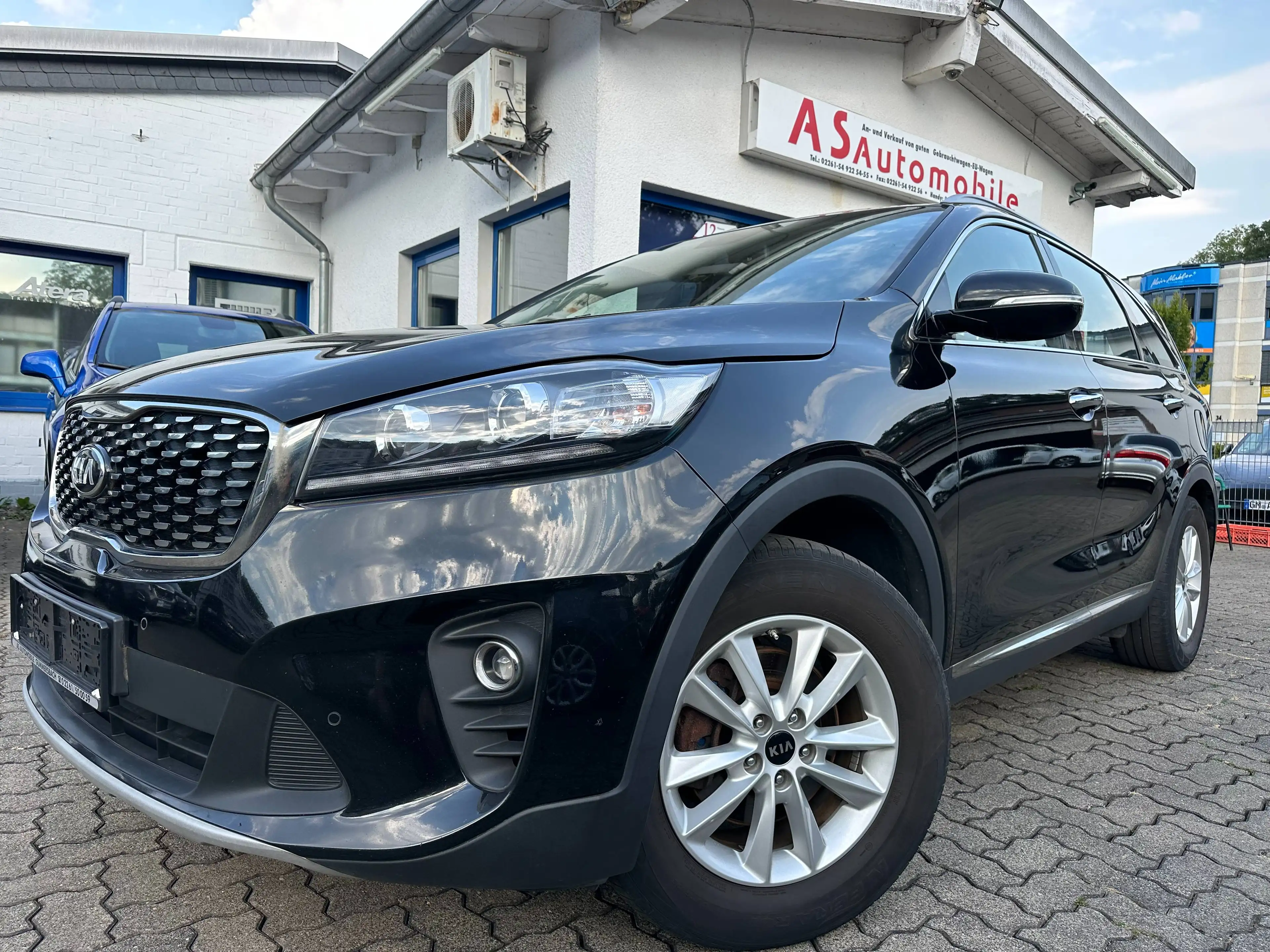 Kia Sorento 2,2 CRDI+NAVI+6 GANG+KLIMATRO+PDC+KAMERA+SHZ+TEMPO