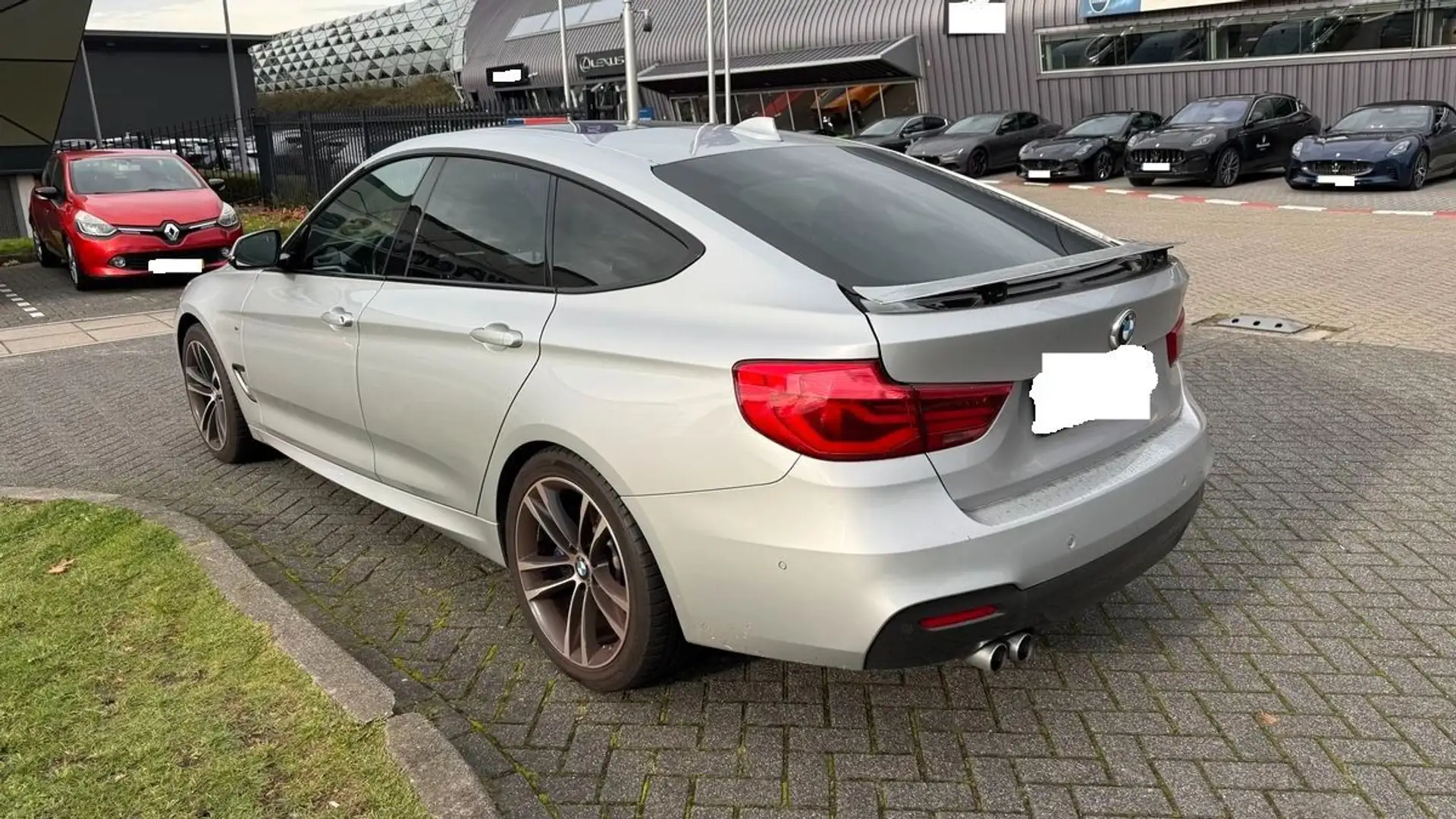 BMW 320 D GT xDrive M Sport-LED-Pano-DigiTacho-HeadUp Argent - 2