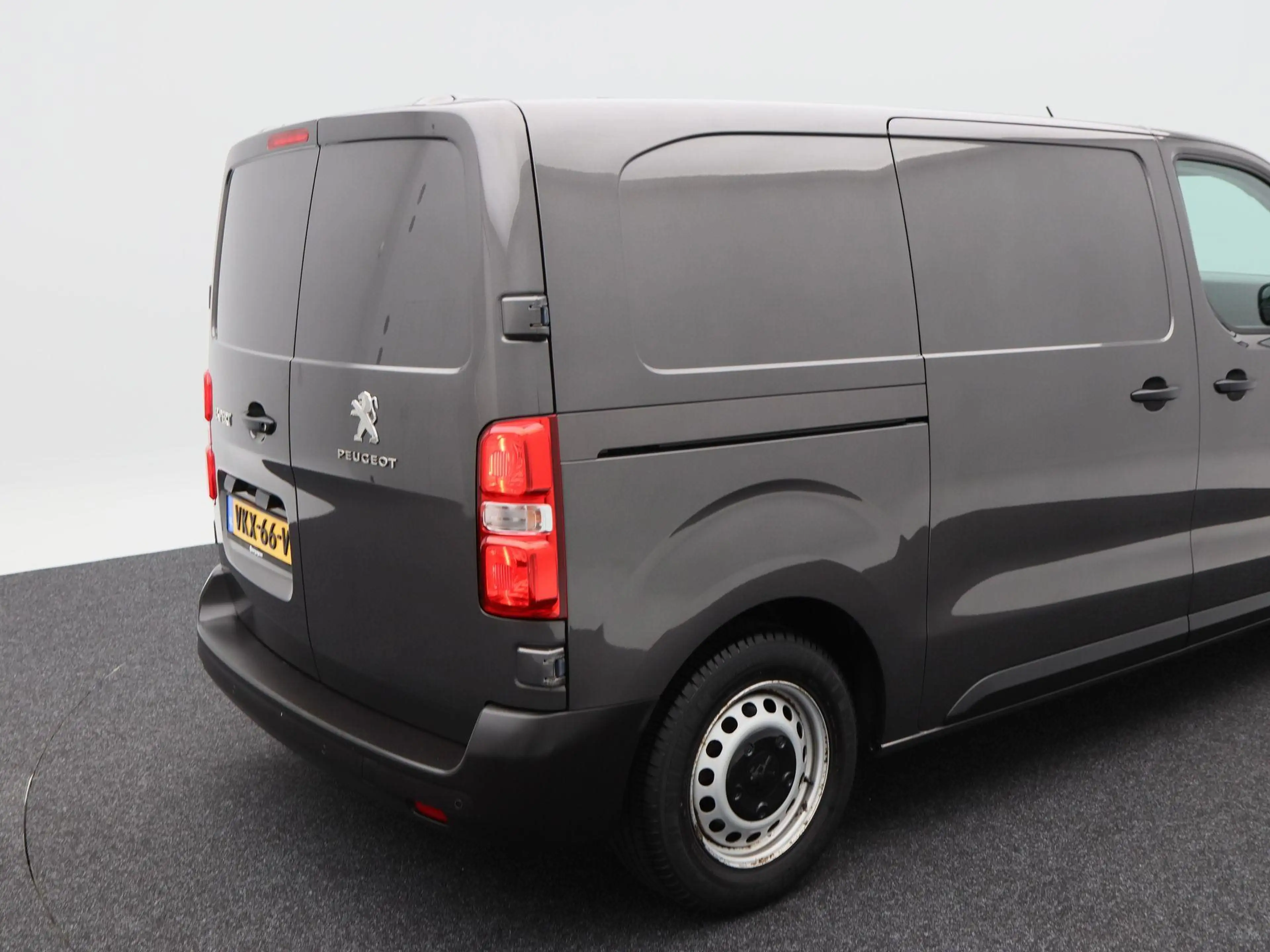 Peugeot Expert 1.5 BlueHDi 100 Standard Premium | Cruise Control — photo 13
