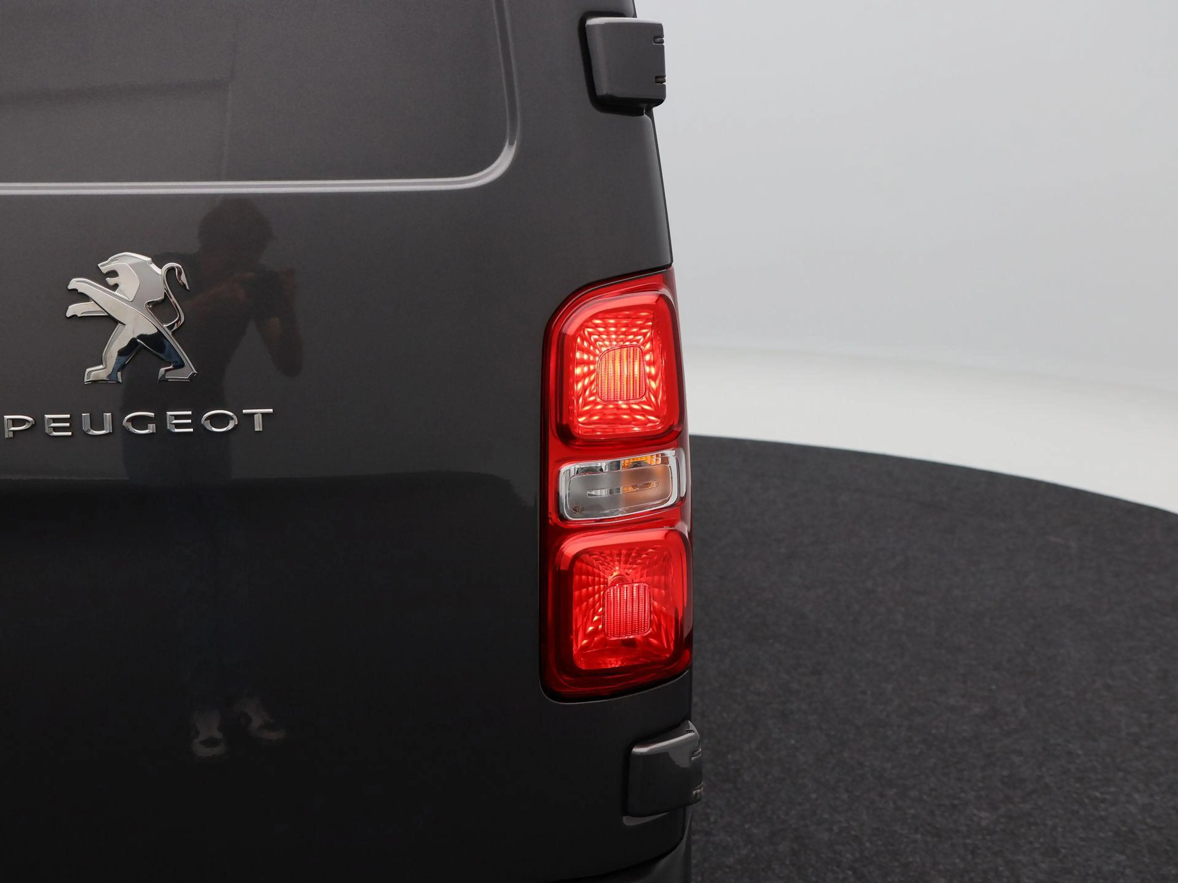 Peugeot Expert 1.5 BlueHDi 100 Standard Premium | Cruise Control — photo 12