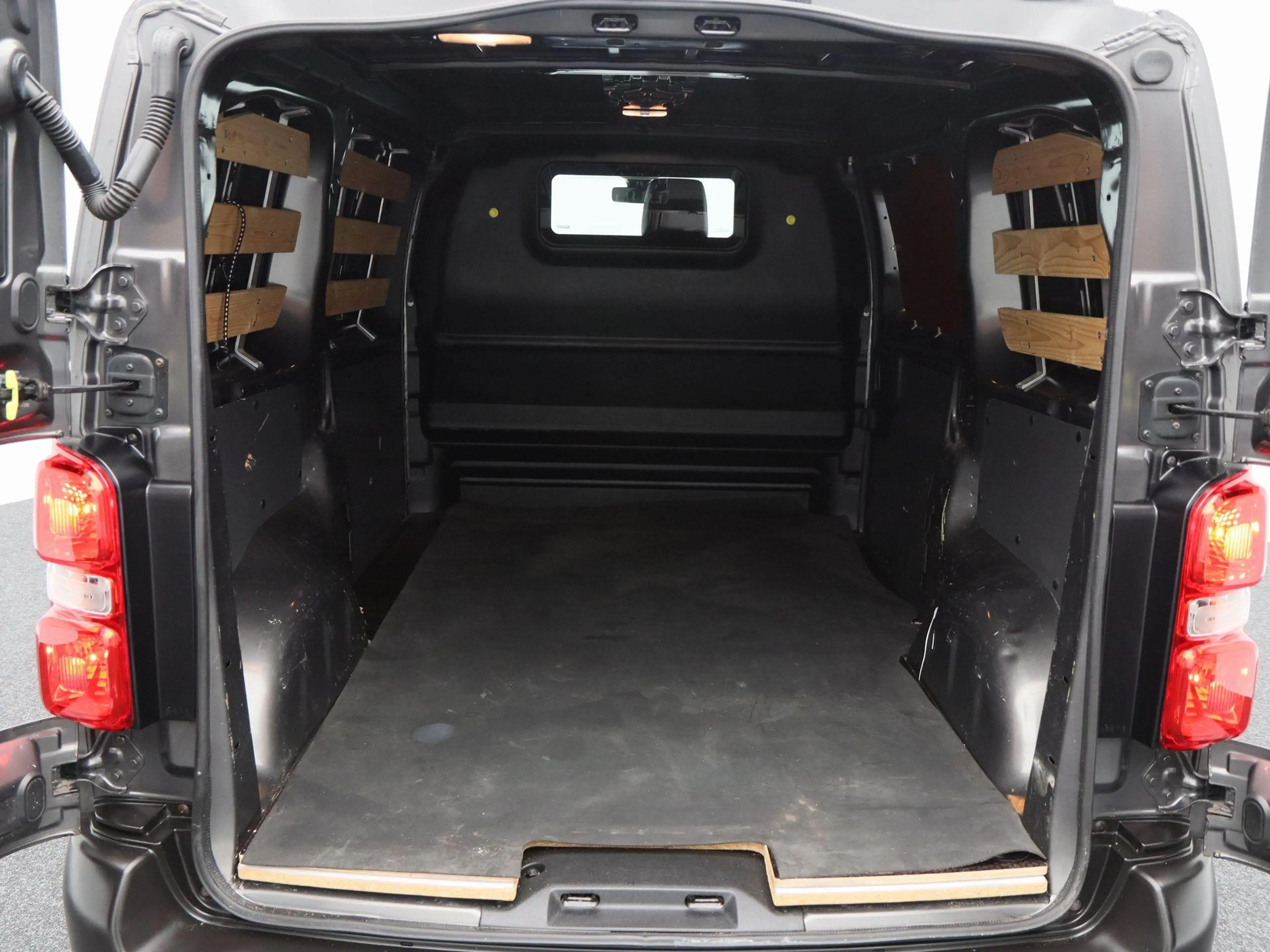 Peugeot Expert 1.5 BlueHDi 100 Standard Premium | Cruise Control — photo 14