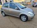 Toyota Yaris 1.0 Sol, 5-tg, Klima, Allwetterreifen, TÜV neu Gris - thumbnail 4