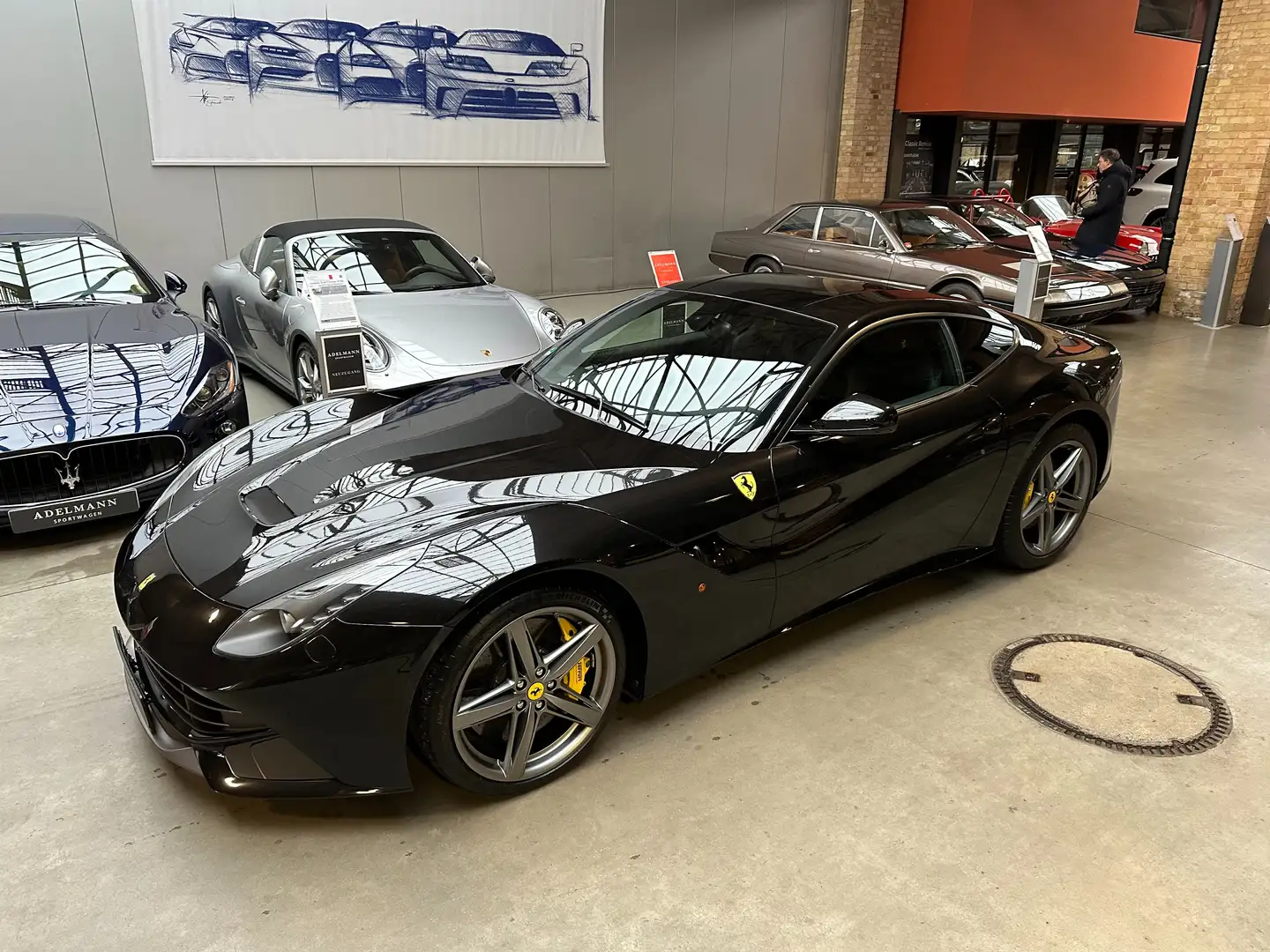 Ferrari F12 8tkm*19%MwST*Deutsch*Perfect crna - 2