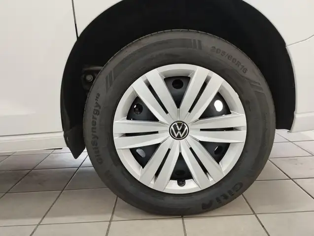Volkswagen Caddy view 8