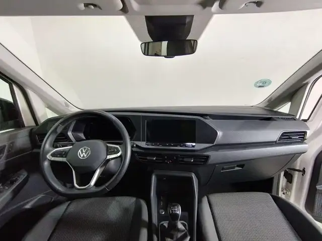 Volkswagen Caddy view 4