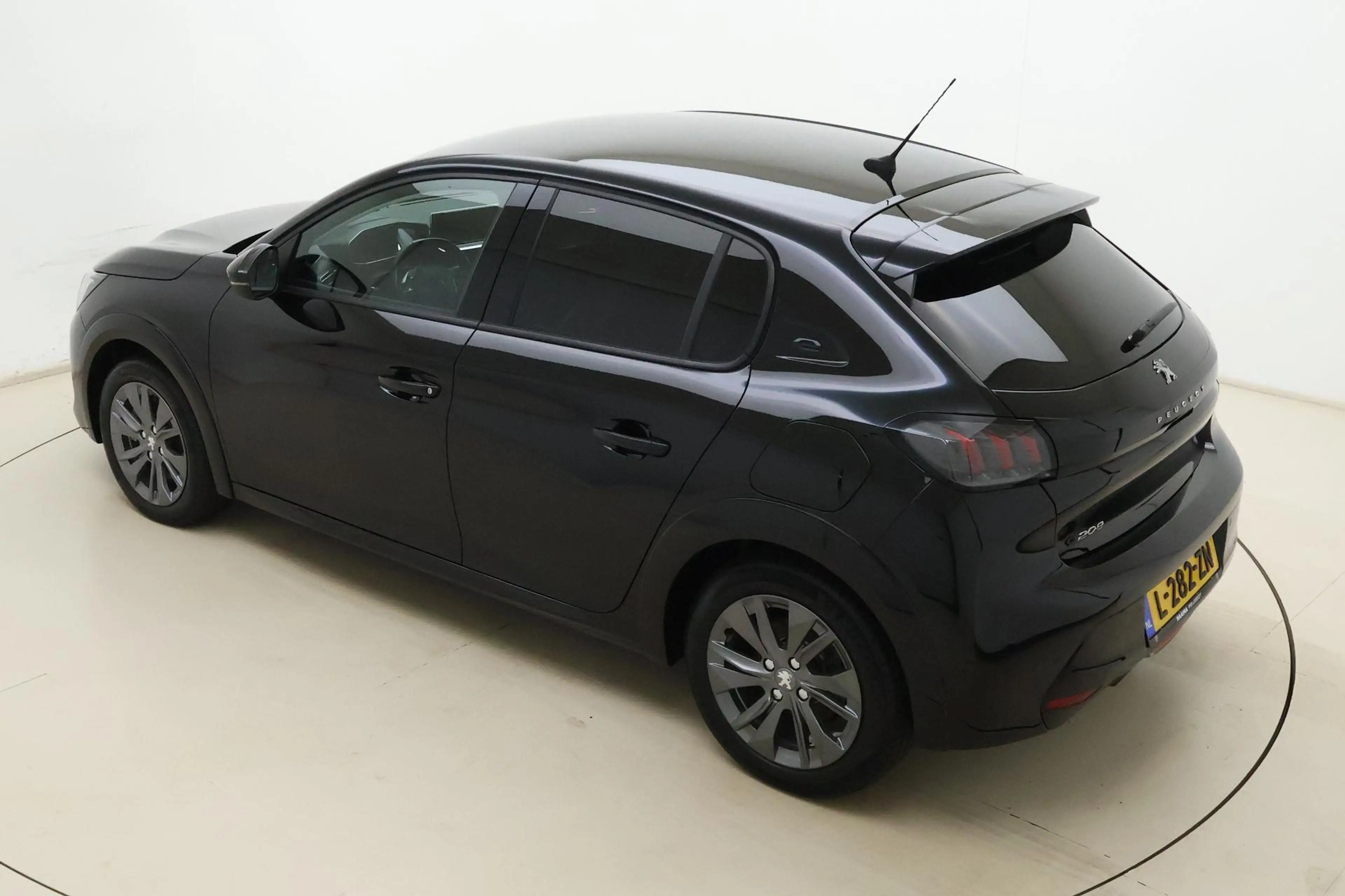 Peugeot e-208 EV Allure Pack 50 kWh | SOH 95% | Apple Carplay/An — photo 4