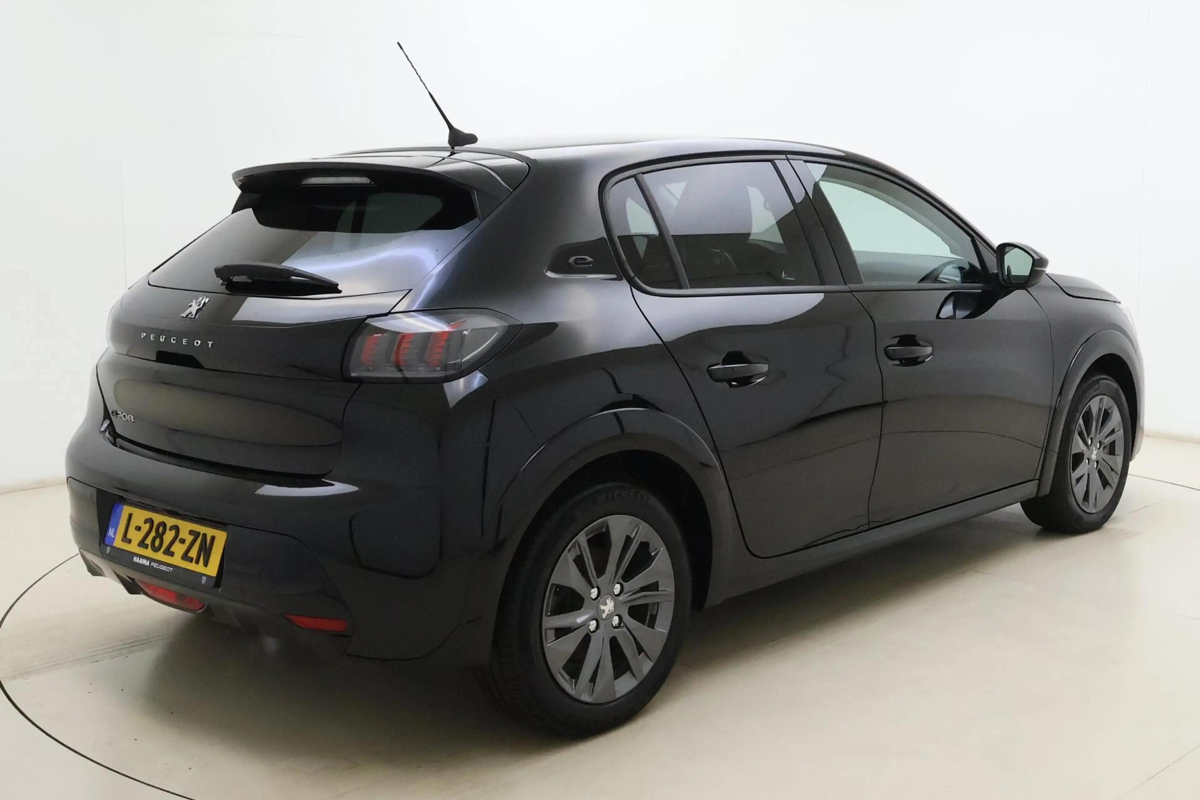 Peugeot e-208 EV Allure Pack 50 kWh | SOH 95% | Apple Carplay/An — photo 2