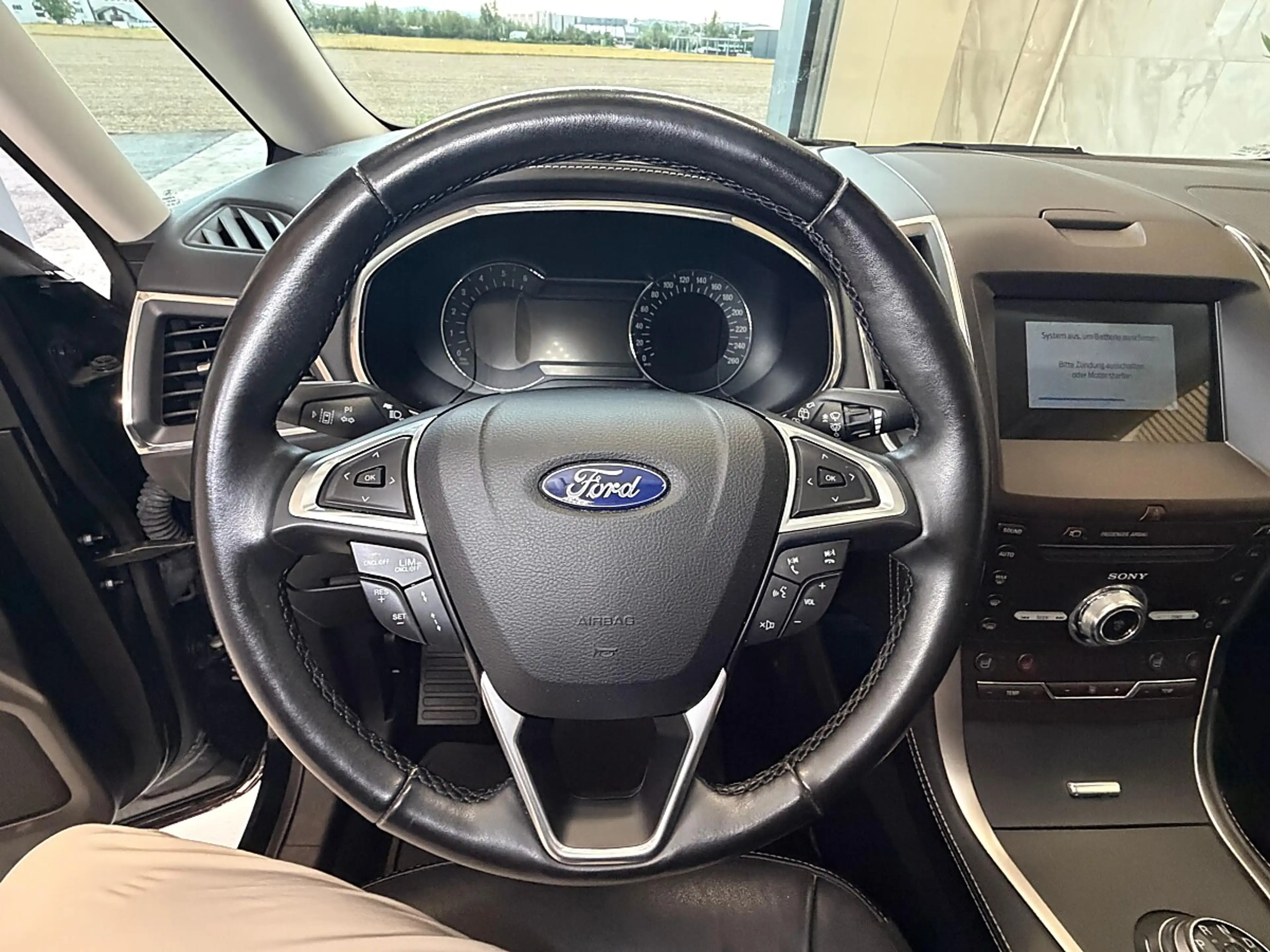 Ford Galaxy 2,0 EcoBlue Vignale AWD Aut. Tempomat, Kollisio... — photo 9