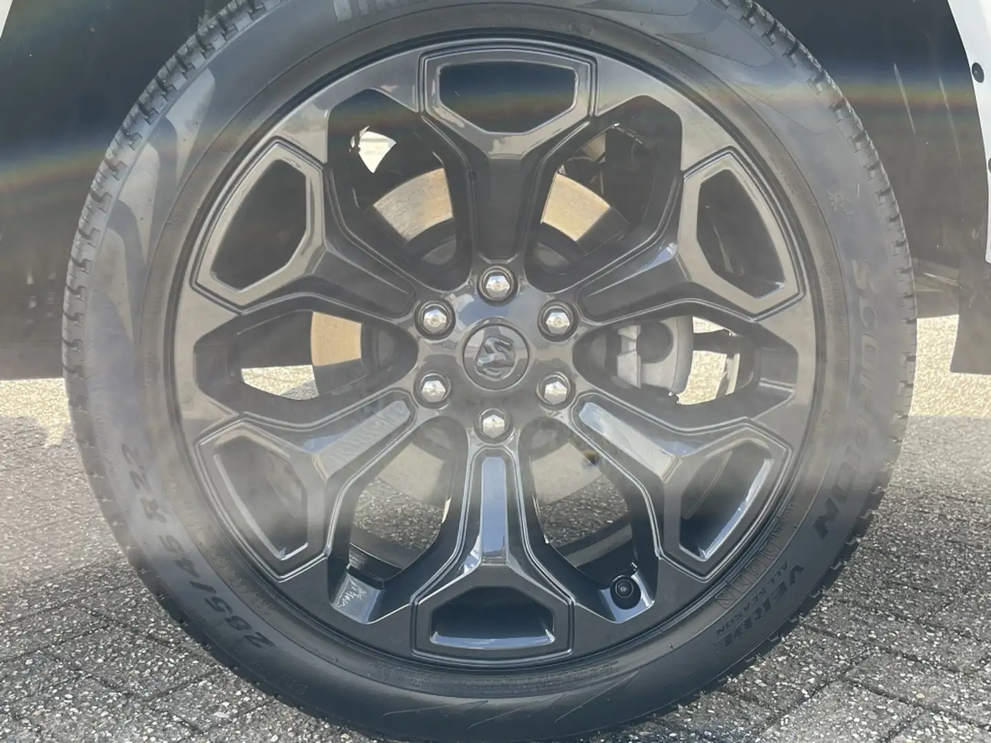 Dodge RAM 1500 pick up 4x4 Crew Cab Limited Night lpg Wit - 2