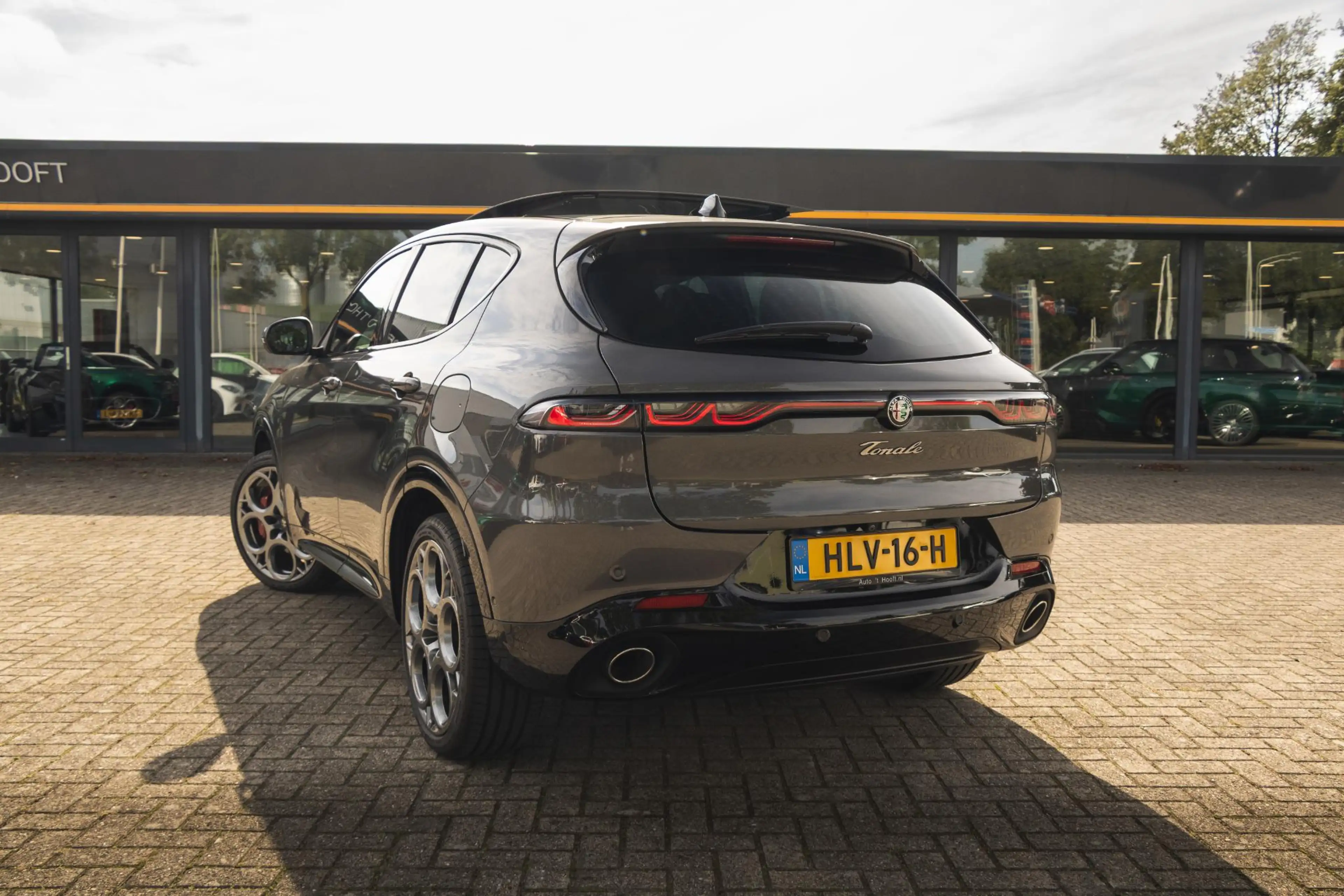 Alfa Romeo Tonale 1.3T PHEV Veloce Pano Lederen — photo 2