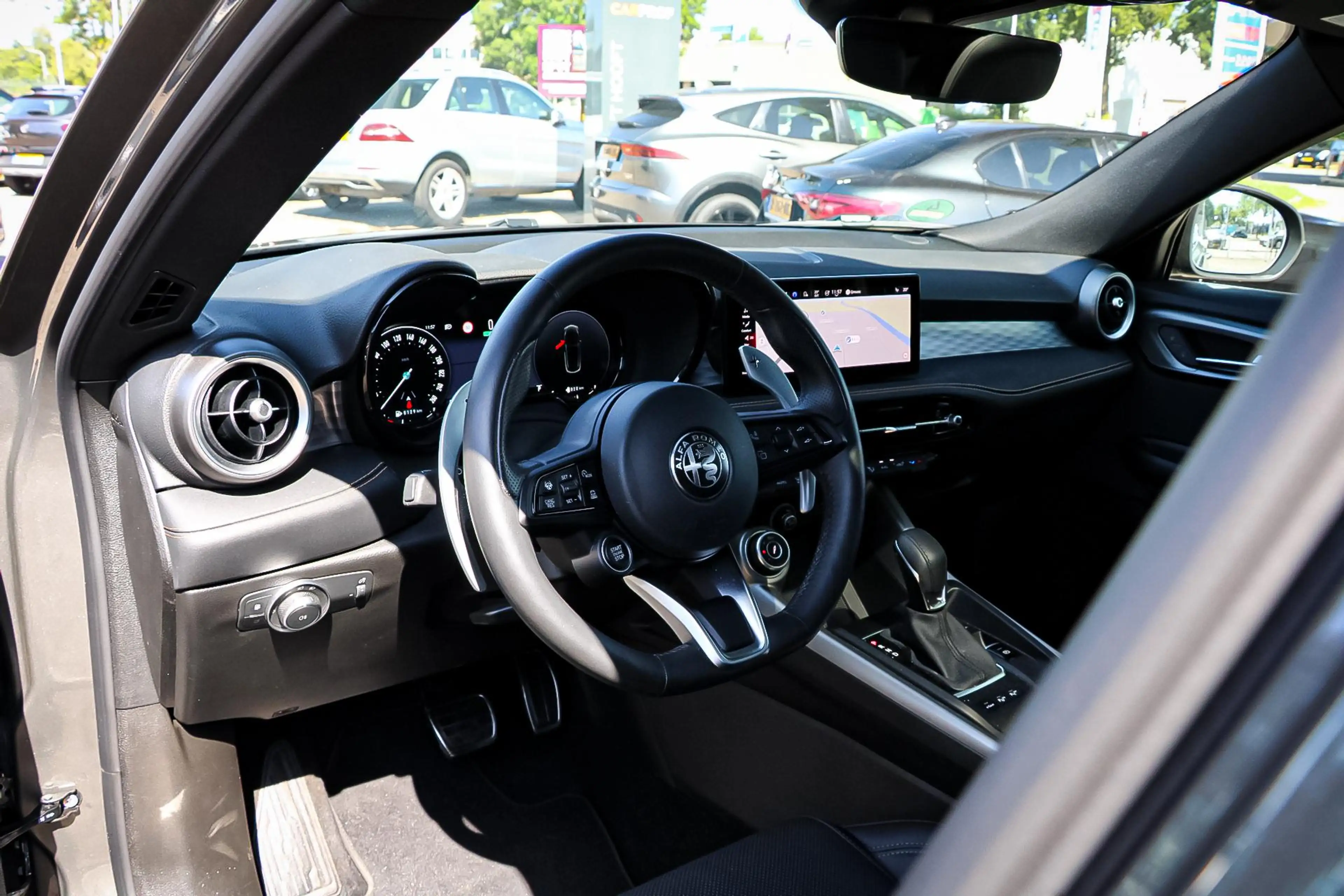 Alfa Romeo Tonale 1.3T PHEV Veloce Pano Lederen — photo 9