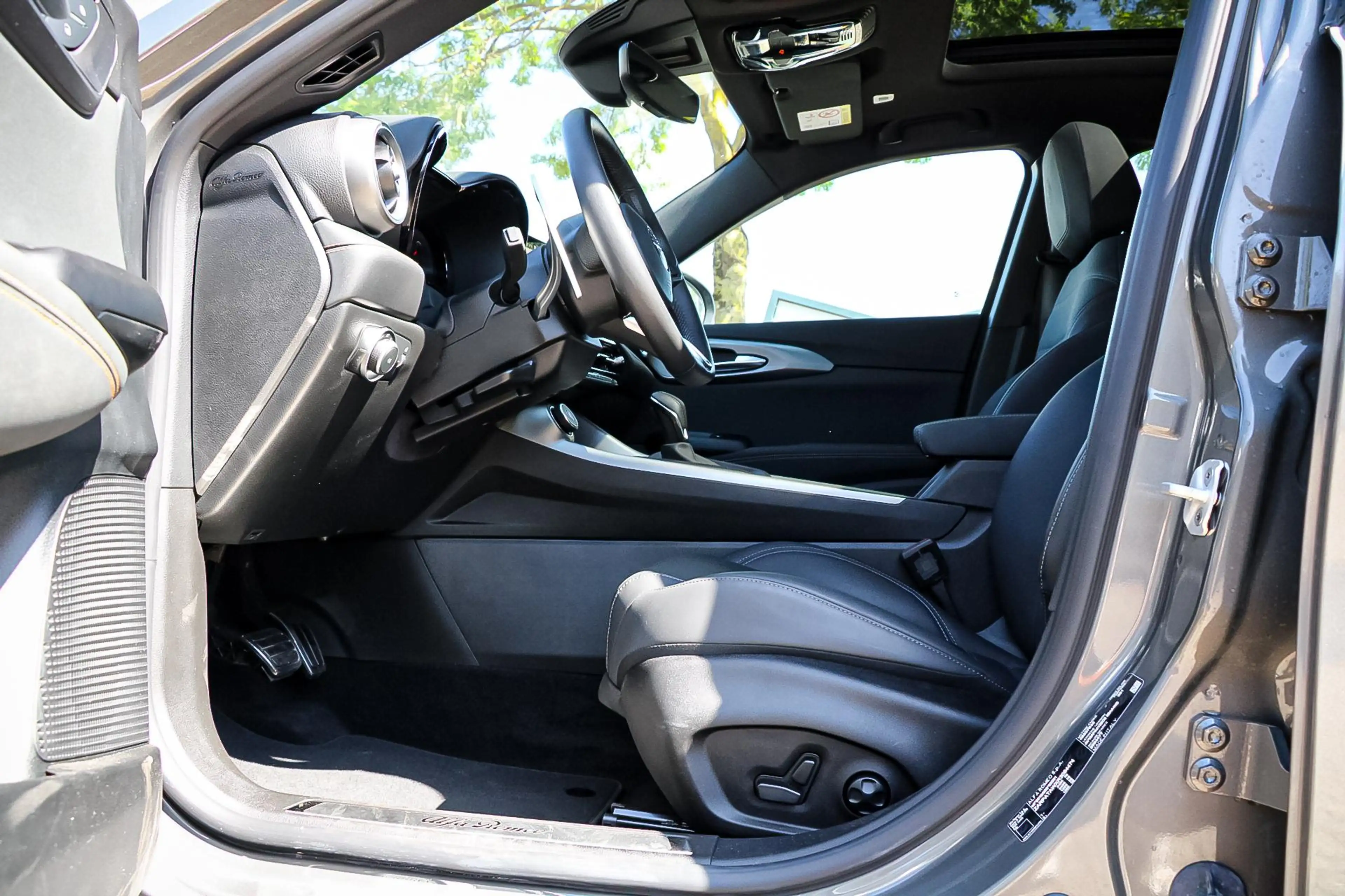 Alfa Romeo Tonale 1.3T PHEV Veloce Pano Lederen — photo 10