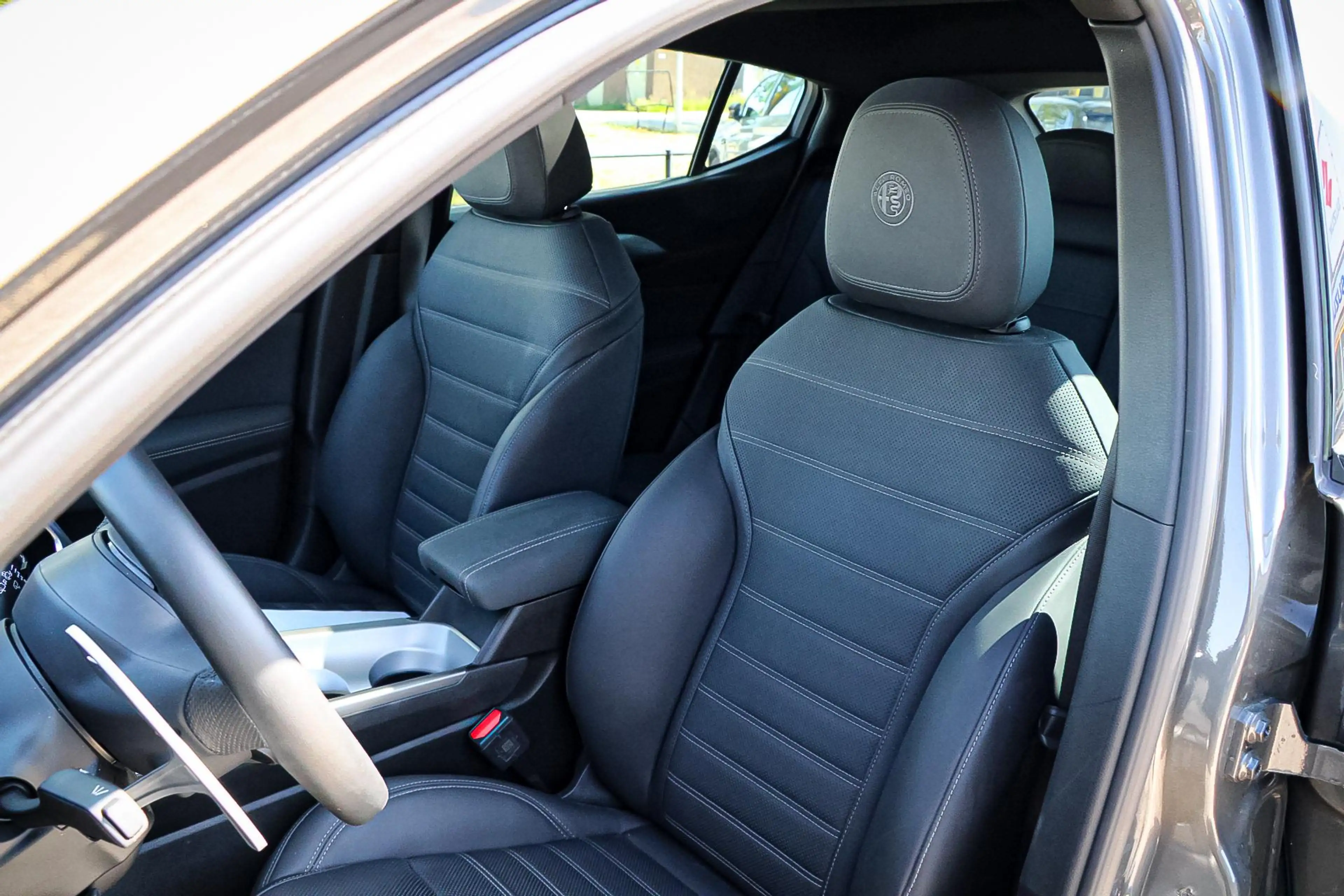 Alfa Romeo Tonale 1.3T PHEV Veloce Pano Lederen — photo 11