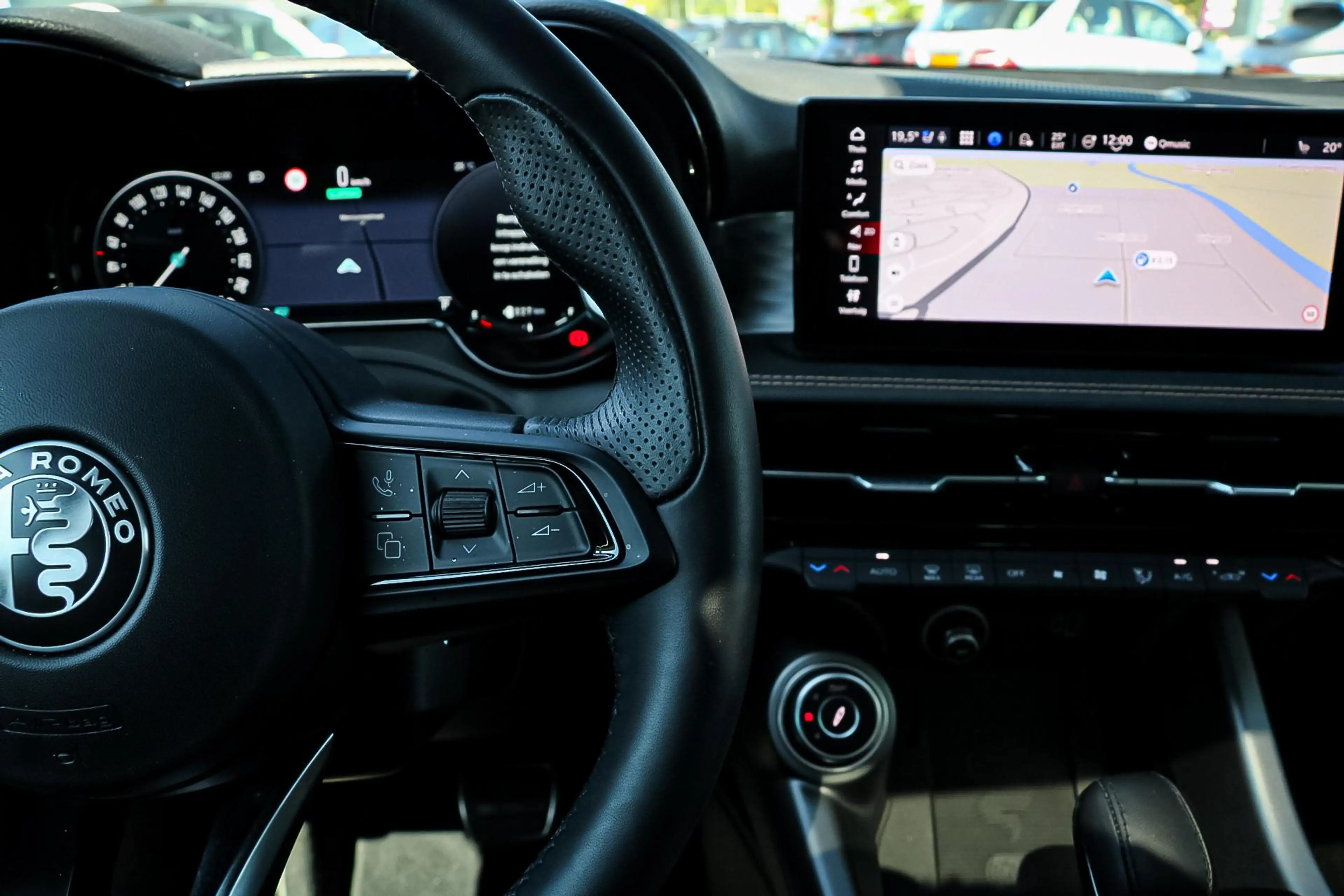 Alfa Romeo Tonale 1.3T PHEV Veloce Pano Lederen — photo 14