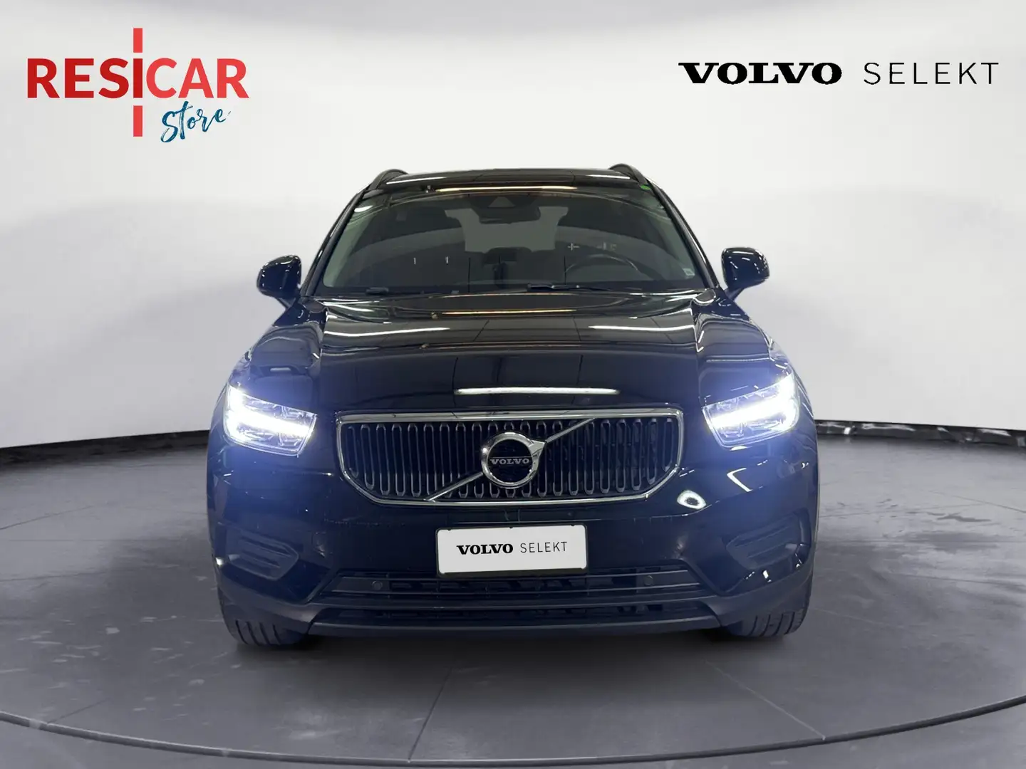Volvo XC40 1.5 T2 Momentum Core Nero - 2