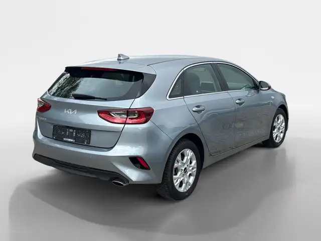 Kia Ceed view 5